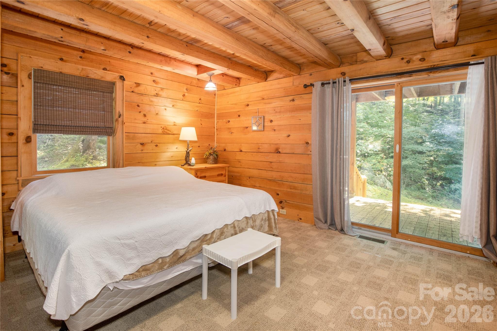 400 Amber Drive — Bakersville