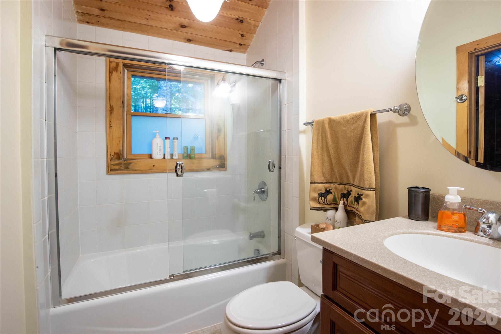 400 Amber Drive — Bakersville