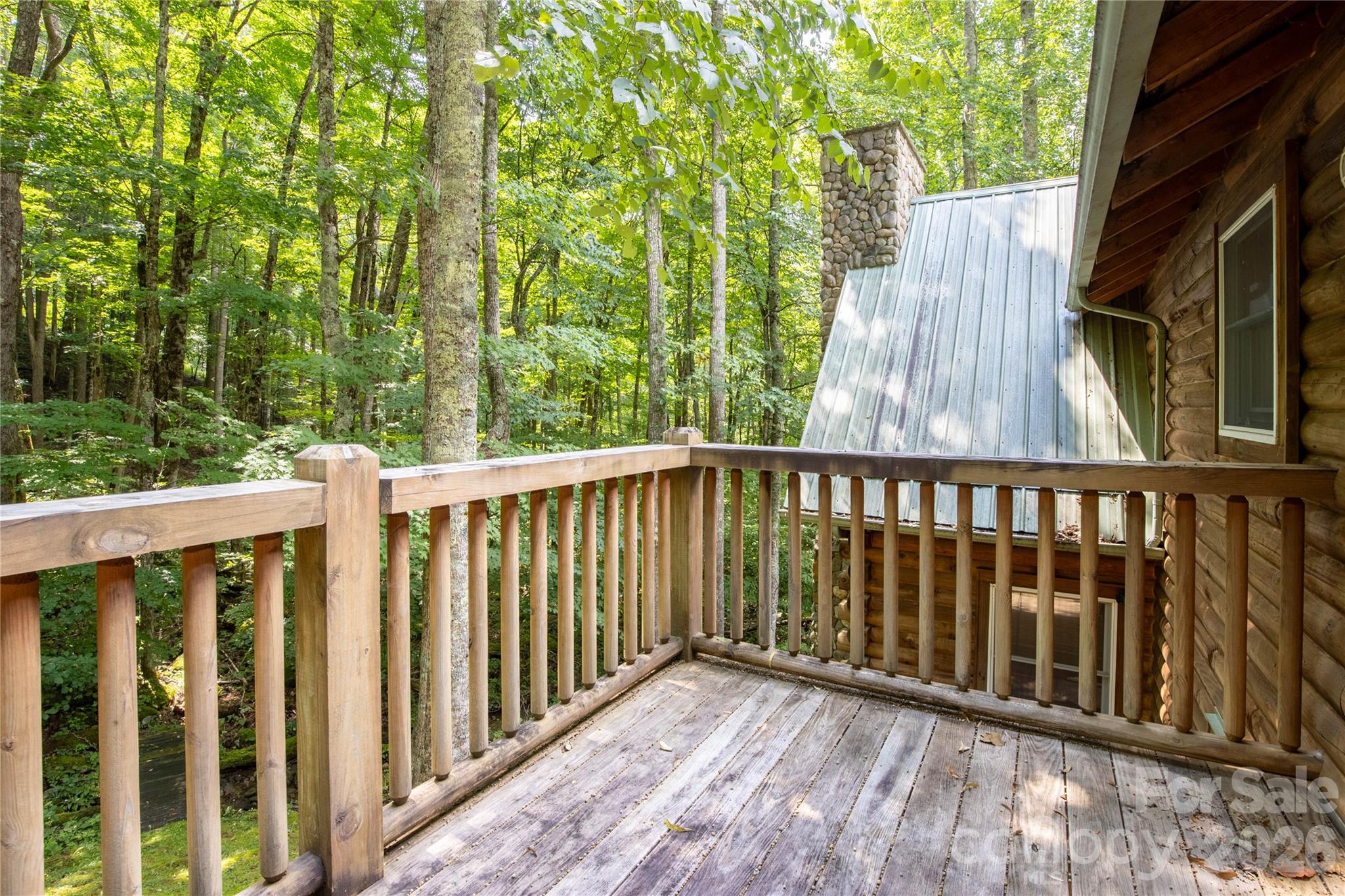 400 Amber Drive — Bakersville