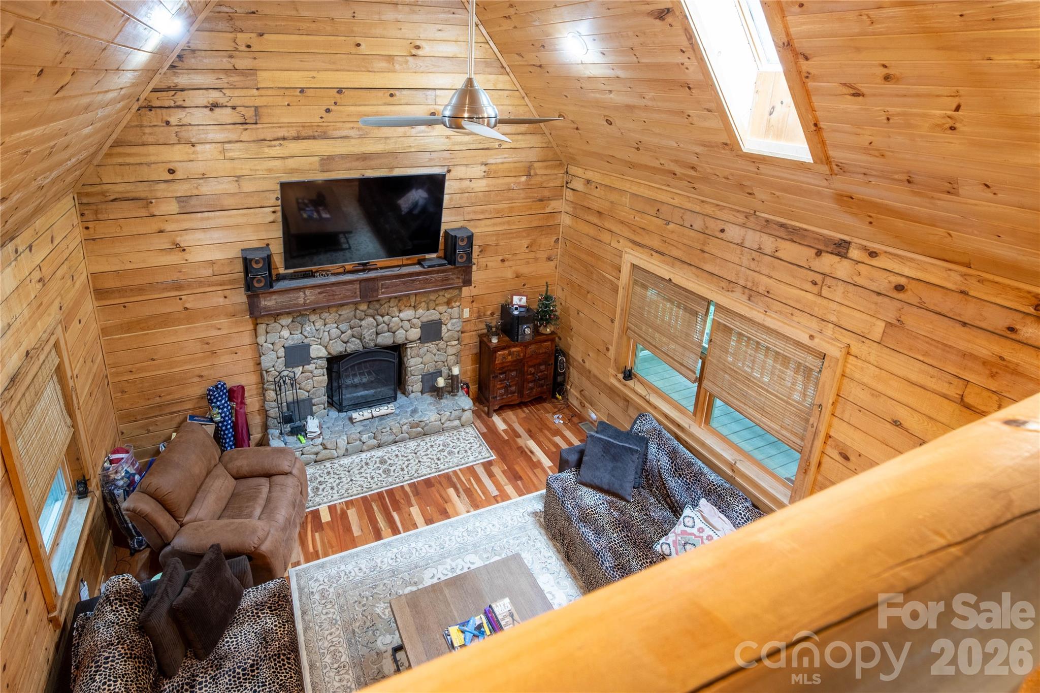 400 Amber Drive — Bakersville