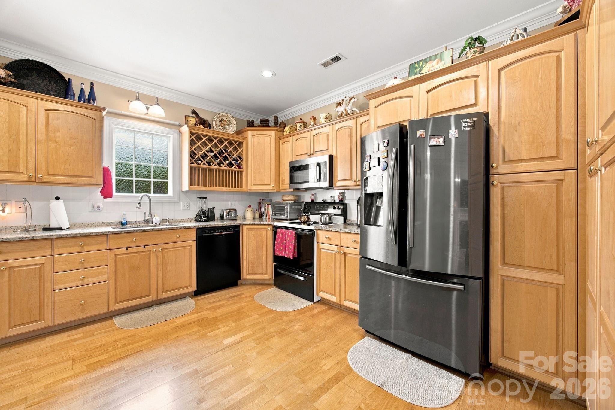 1511 Elkhart Circle — Gastonia