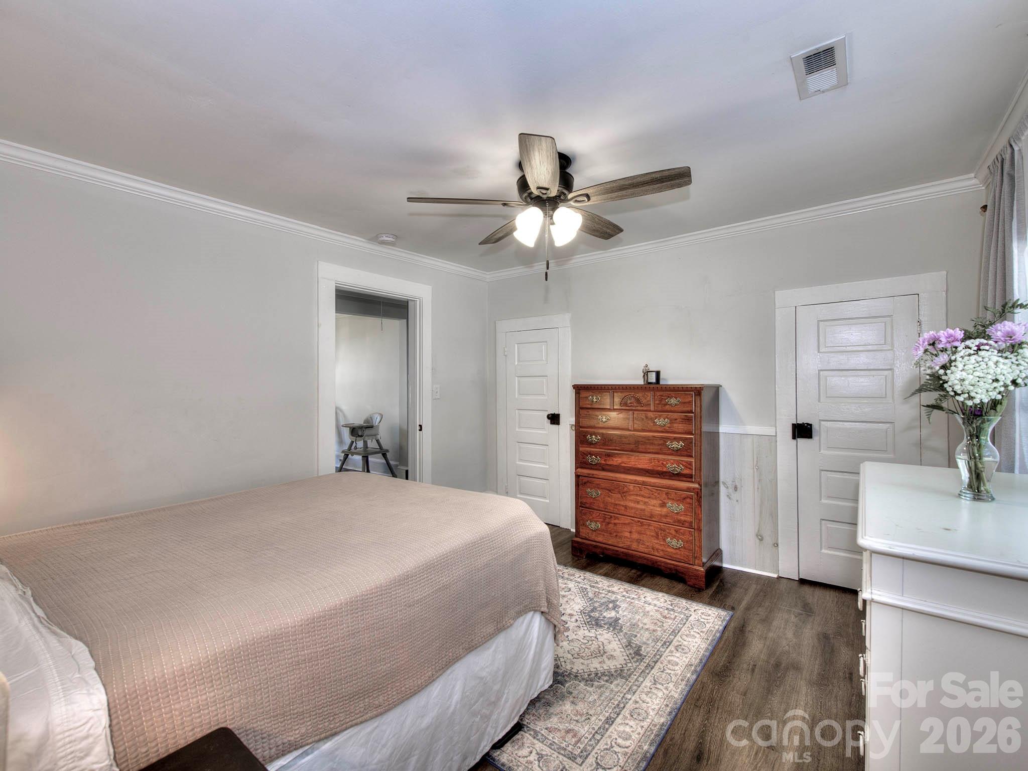 328 Piedmont Avenue — Mount Holly