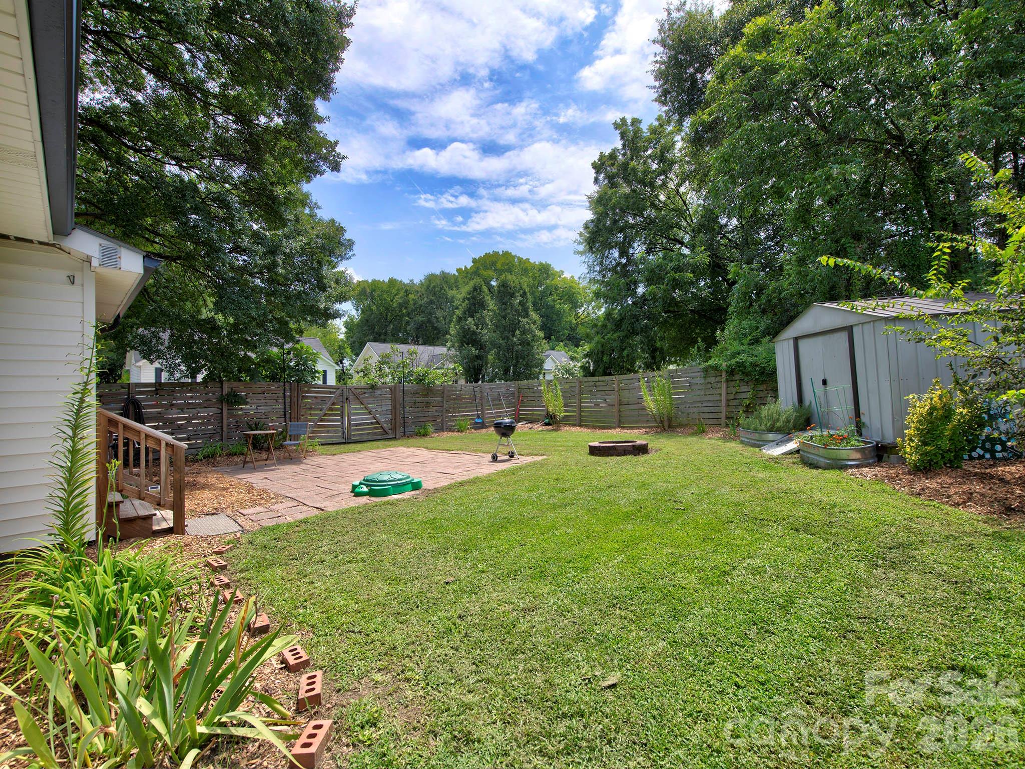 328 Piedmont Avenue — Mount Holly