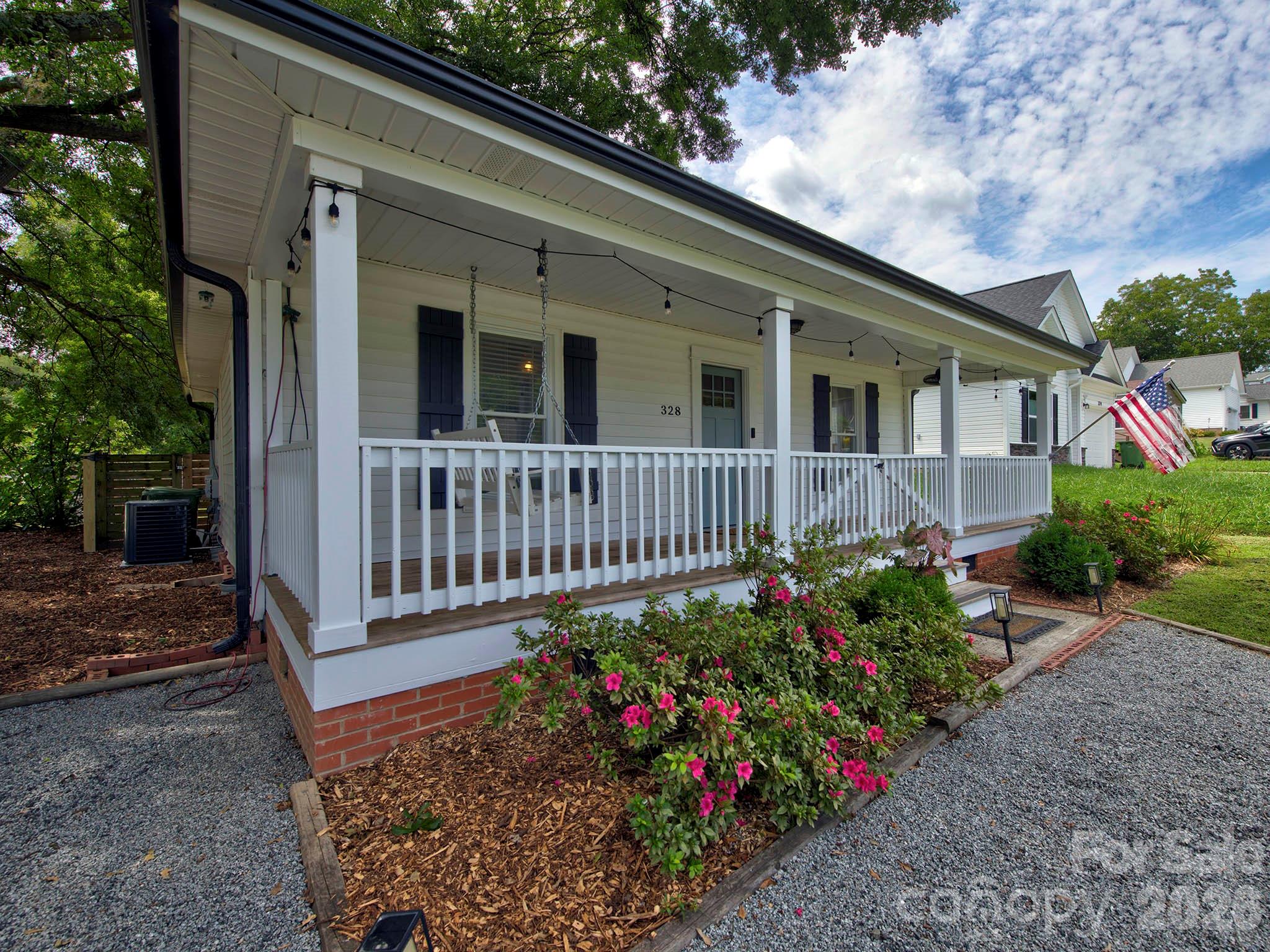 328 Piedmont Avenue — Mount Holly