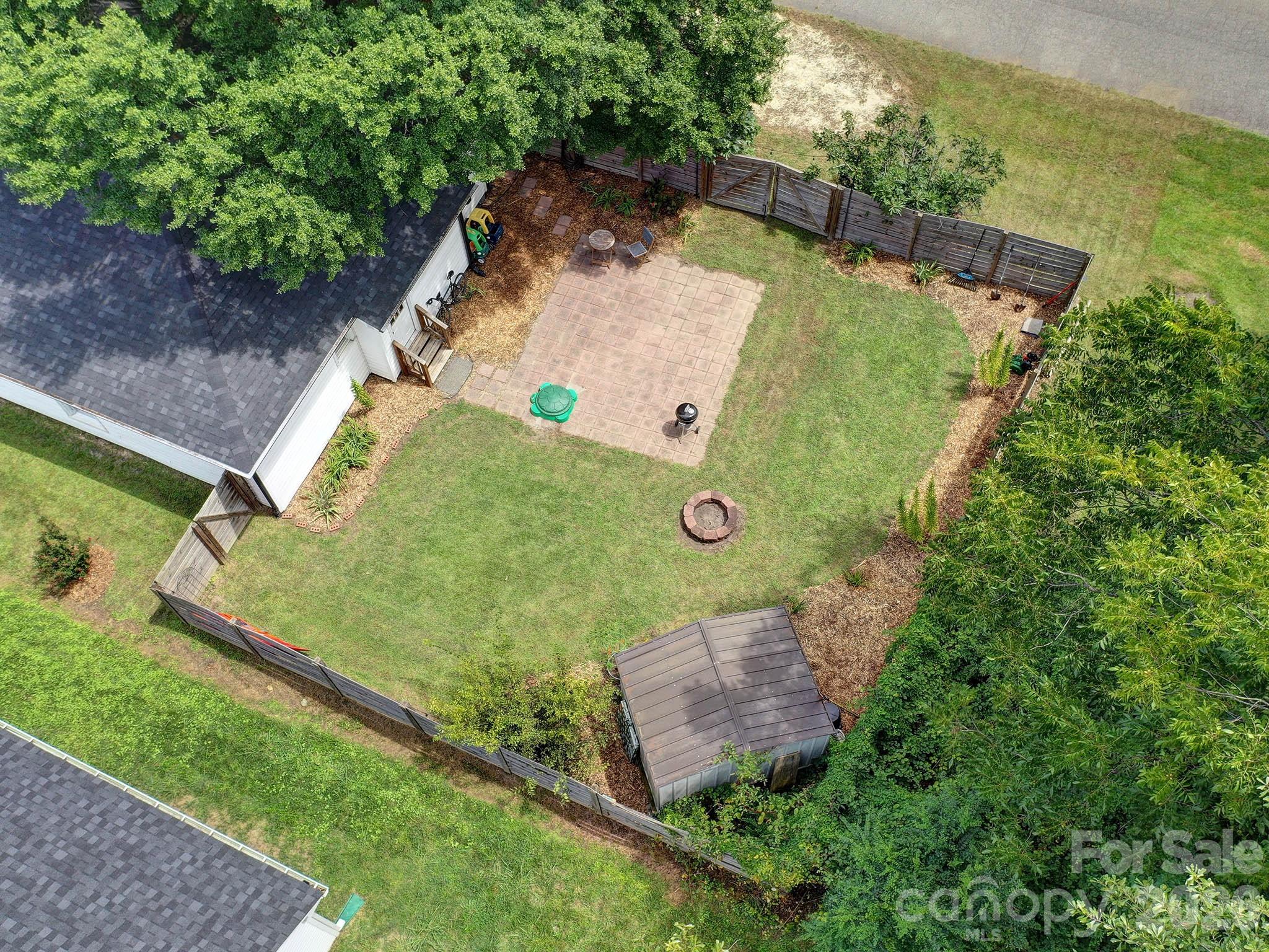 328 Piedmont Avenue — Mount Holly