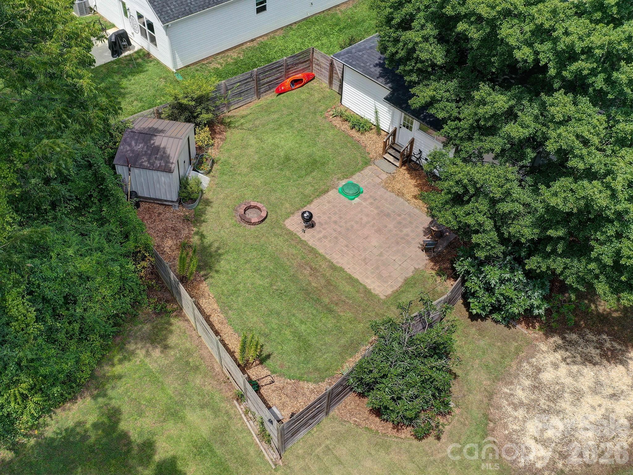 328 Piedmont Avenue — Mount Holly