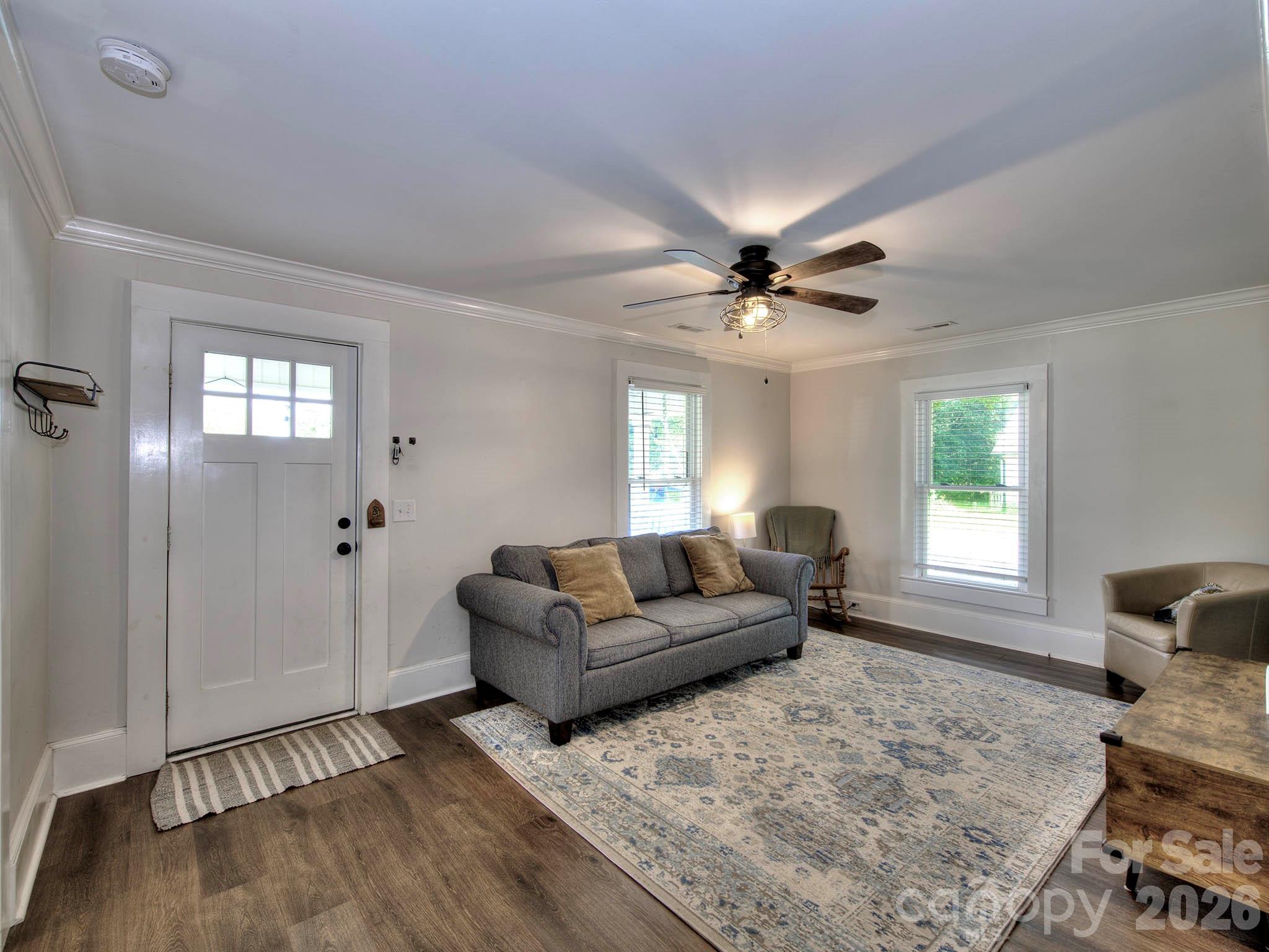 328 Piedmont Avenue — Mount Holly