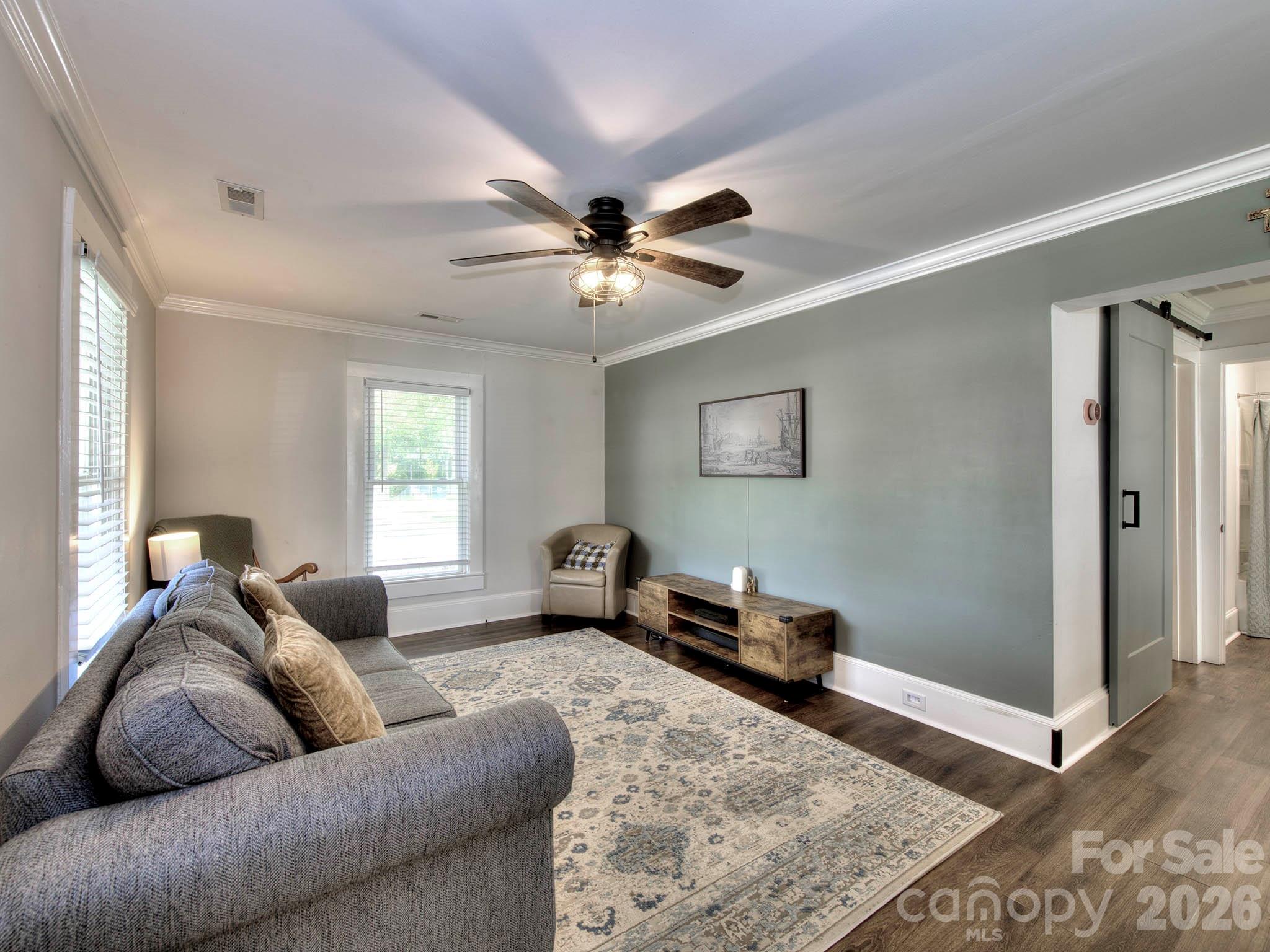 328 Piedmont Avenue — Mount Holly