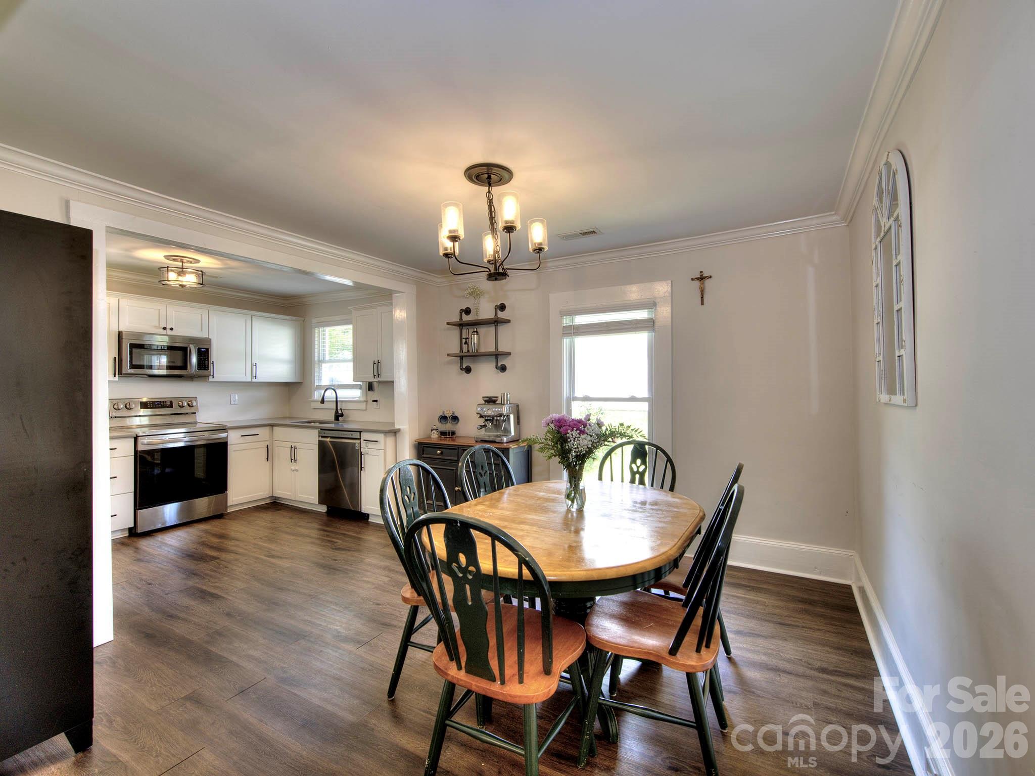 328 Piedmont Avenue — Mount Holly