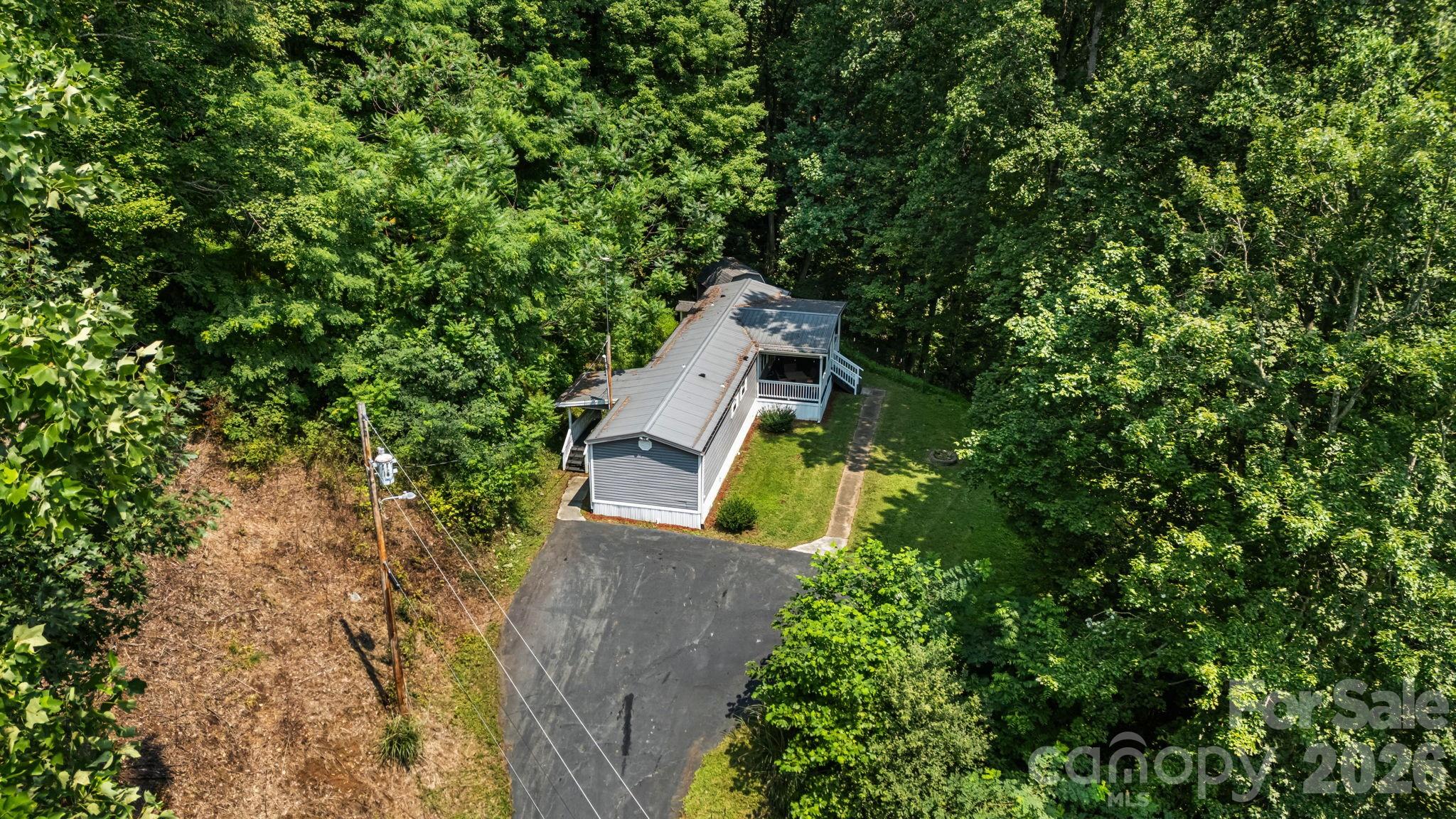 1903 Old Mountain Road — Mars Hill