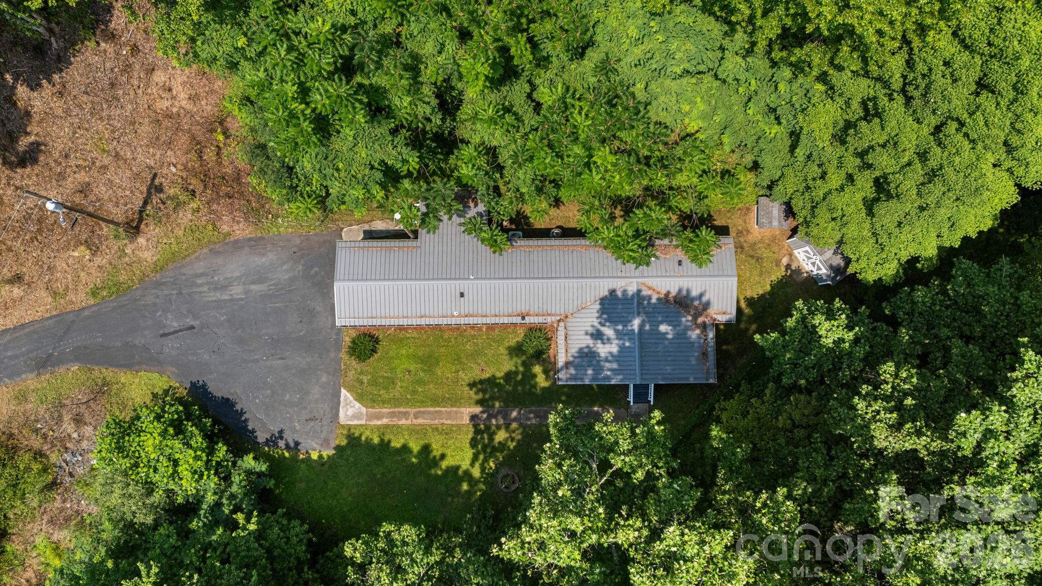 1903 Old Mountain Road — Mars Hill