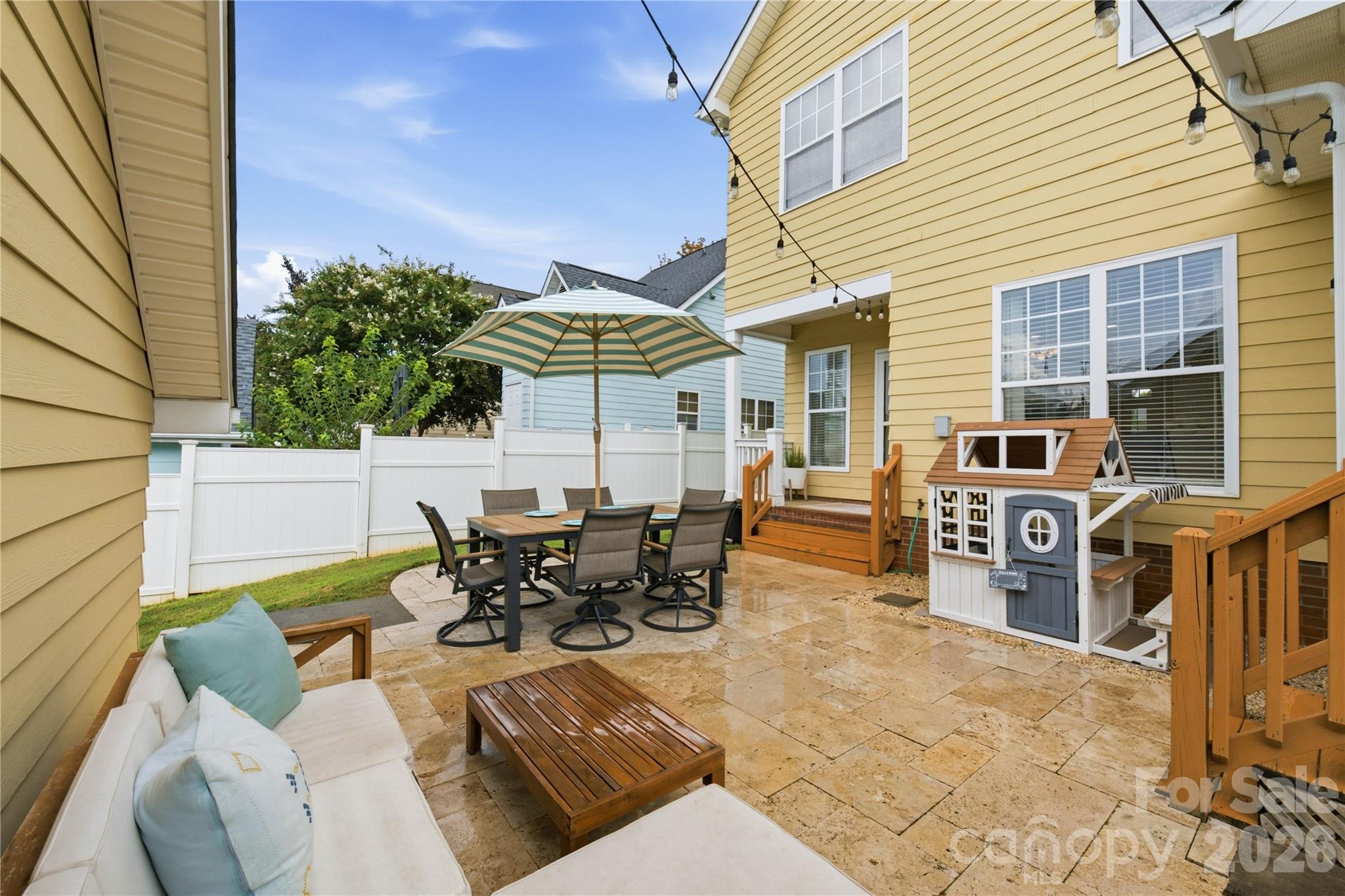 15732 Millbank Street — Huntersville