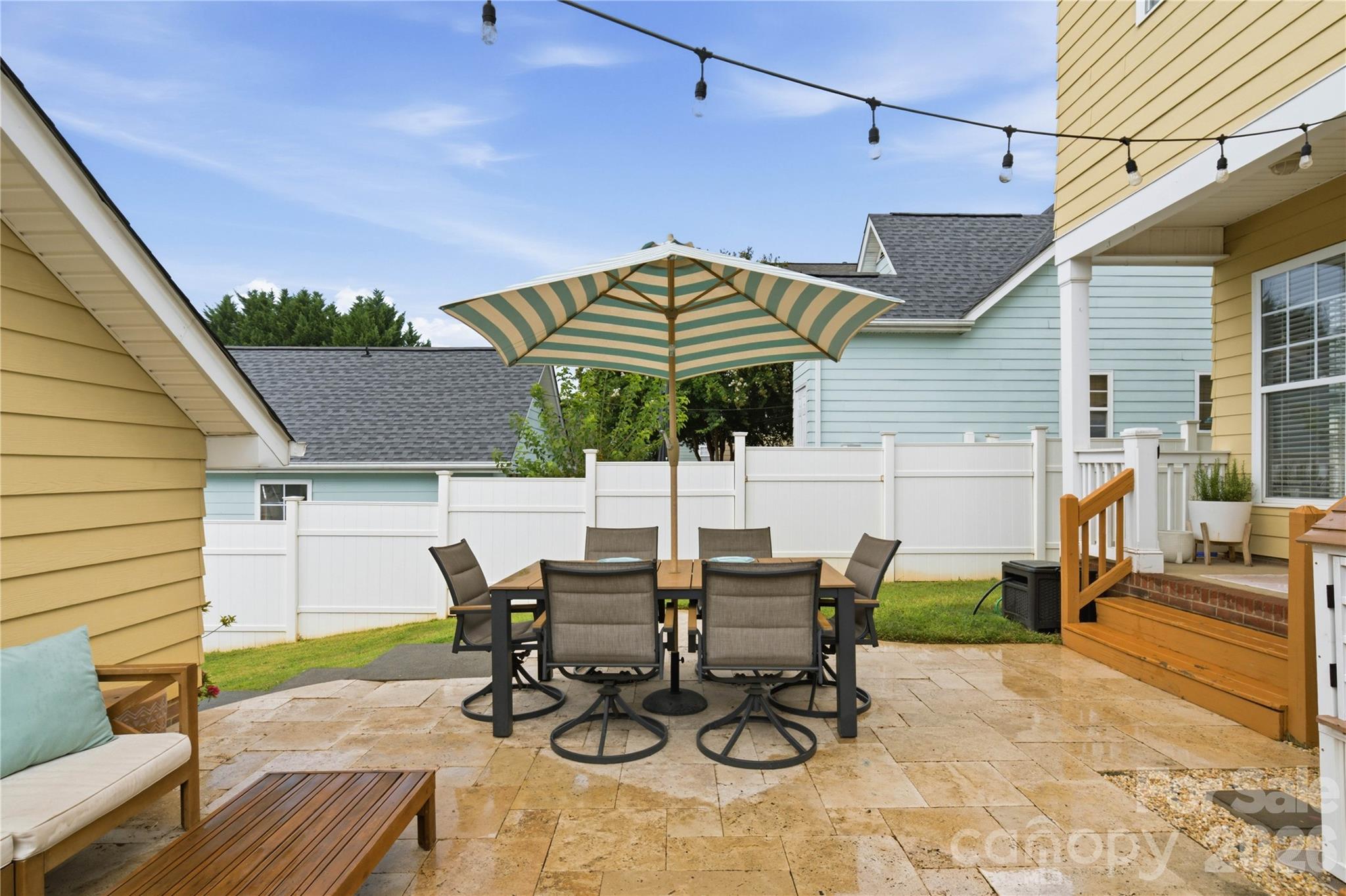 15732 Millbank Street — Huntersville