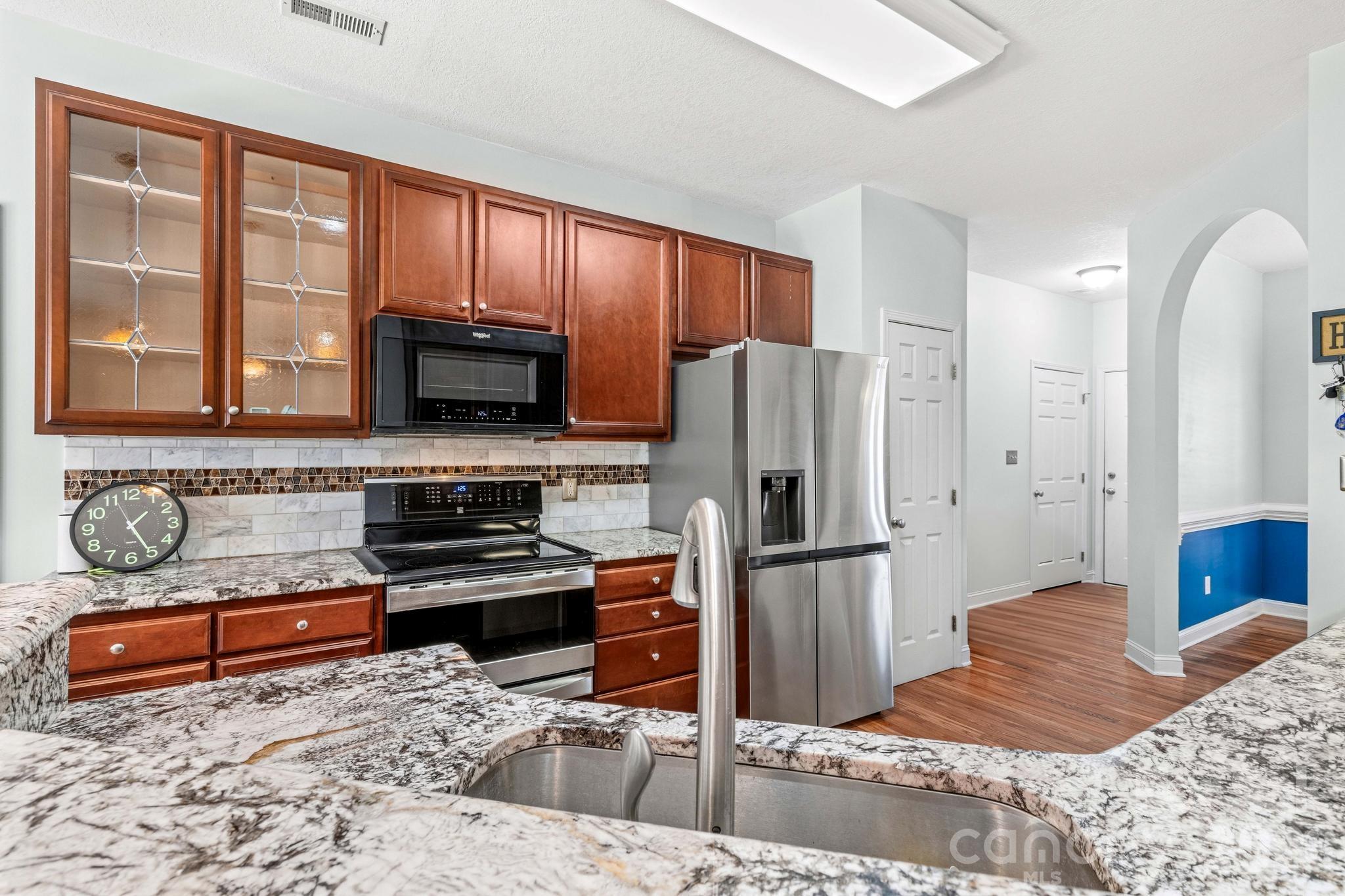 276 Falcon Crest Lane — Salisbury