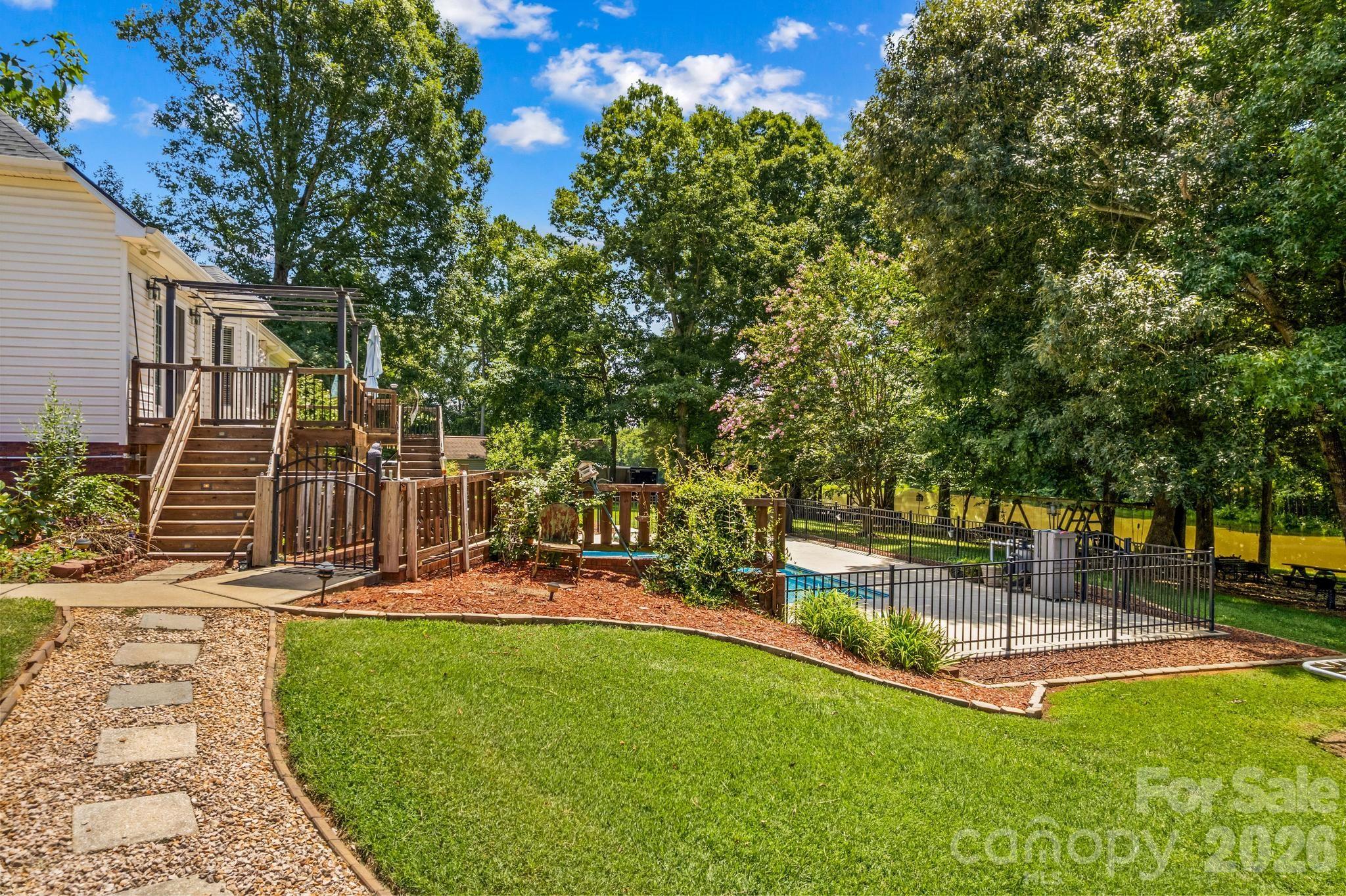 276 Falcon Crest Lane — Salisbury