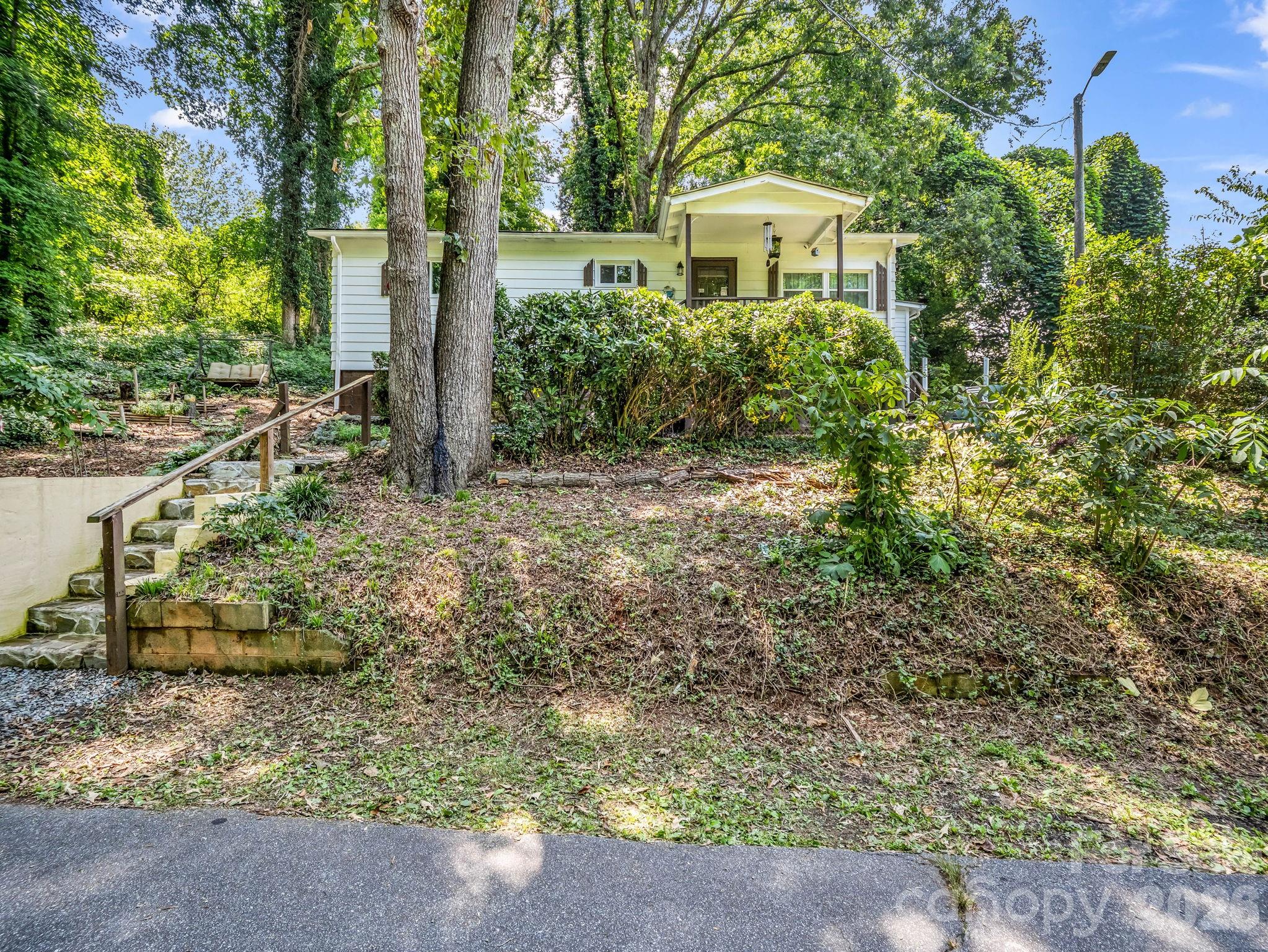 333 N Meridian Street — Rutherfordton