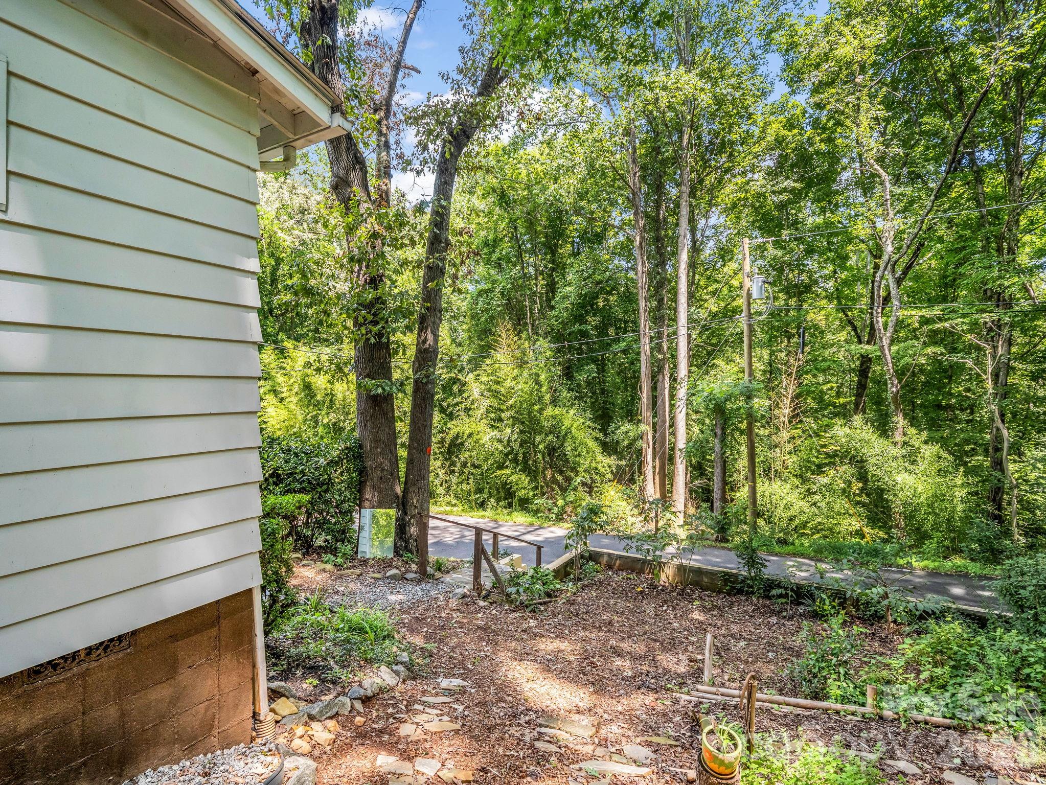 333 N Meridian Street — Rutherfordton