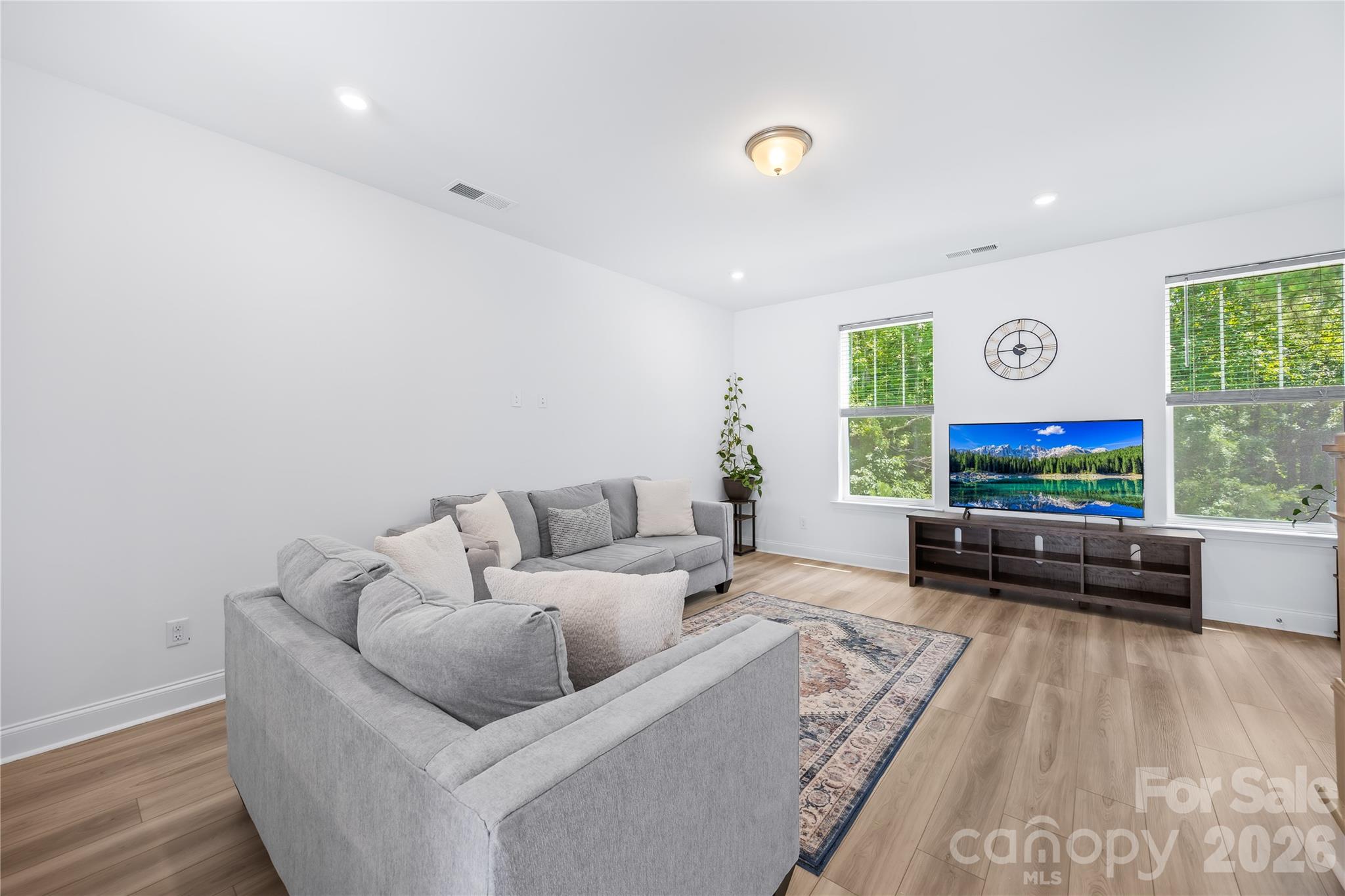 12133 Storm Lane — Charlotte