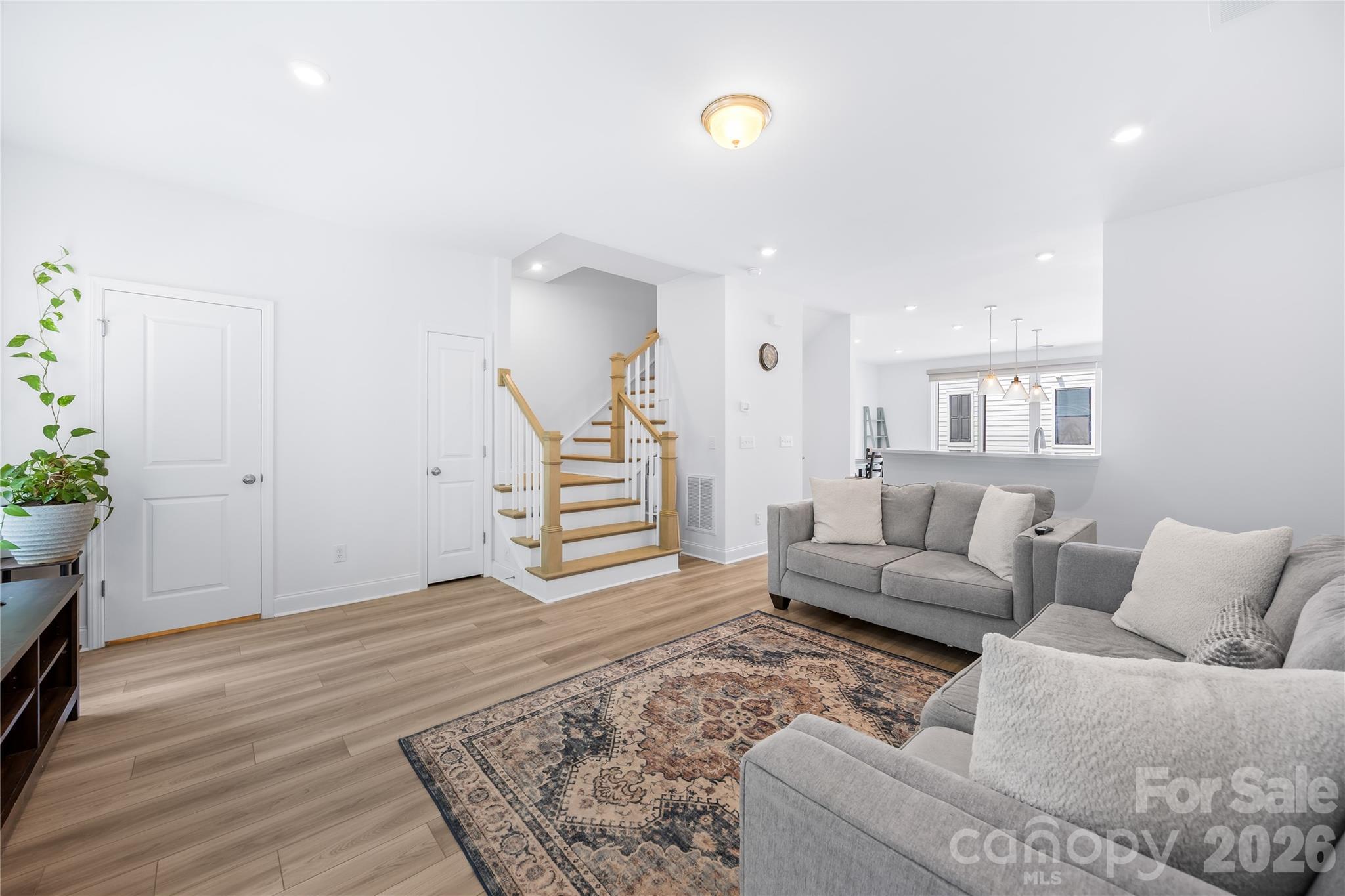12133 Storm Lane — Charlotte