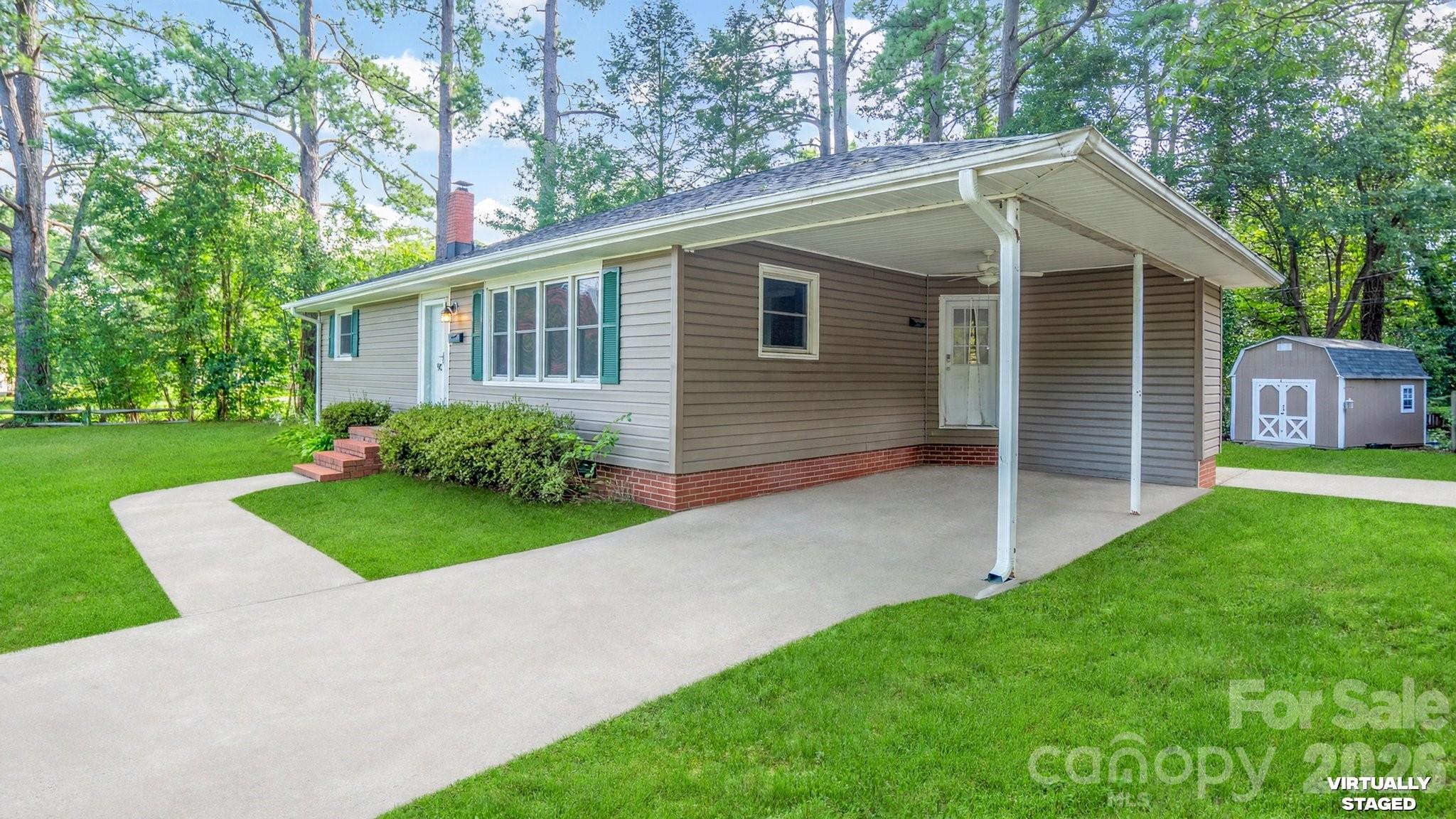 902 Dogwood Drive — Gastonia