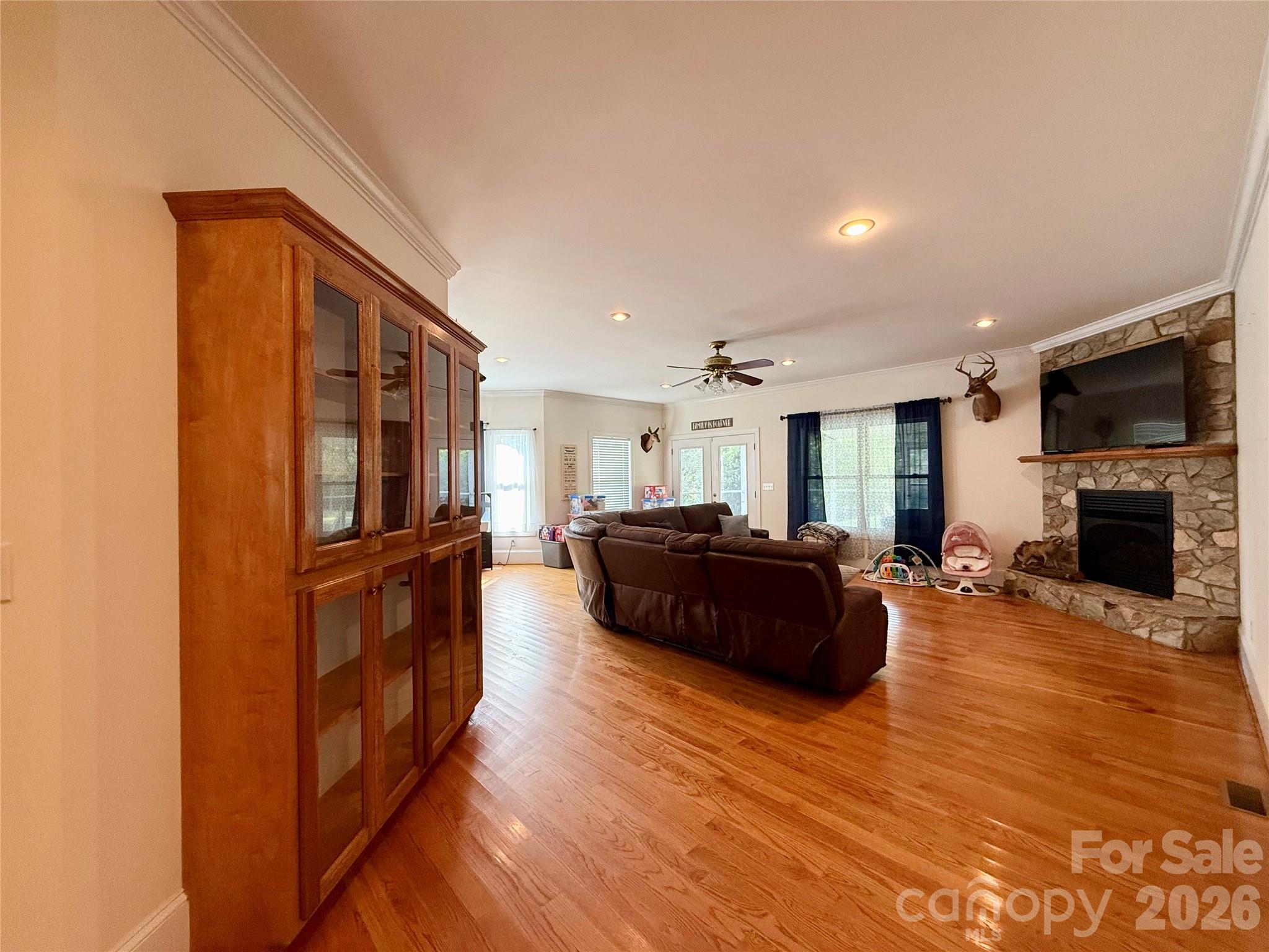 123 JL Love Road — Jefferson