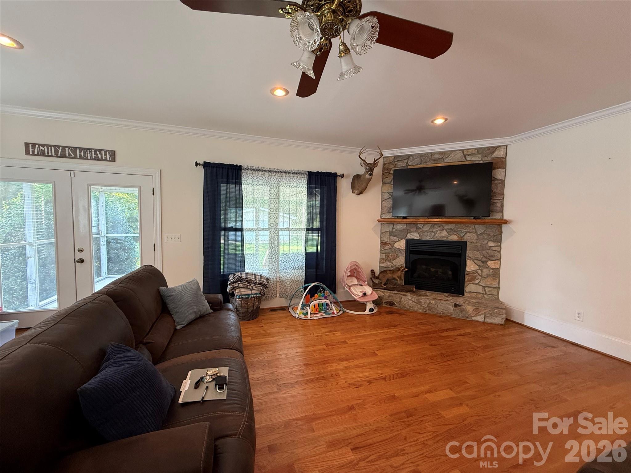123 JL Love Road — Jefferson