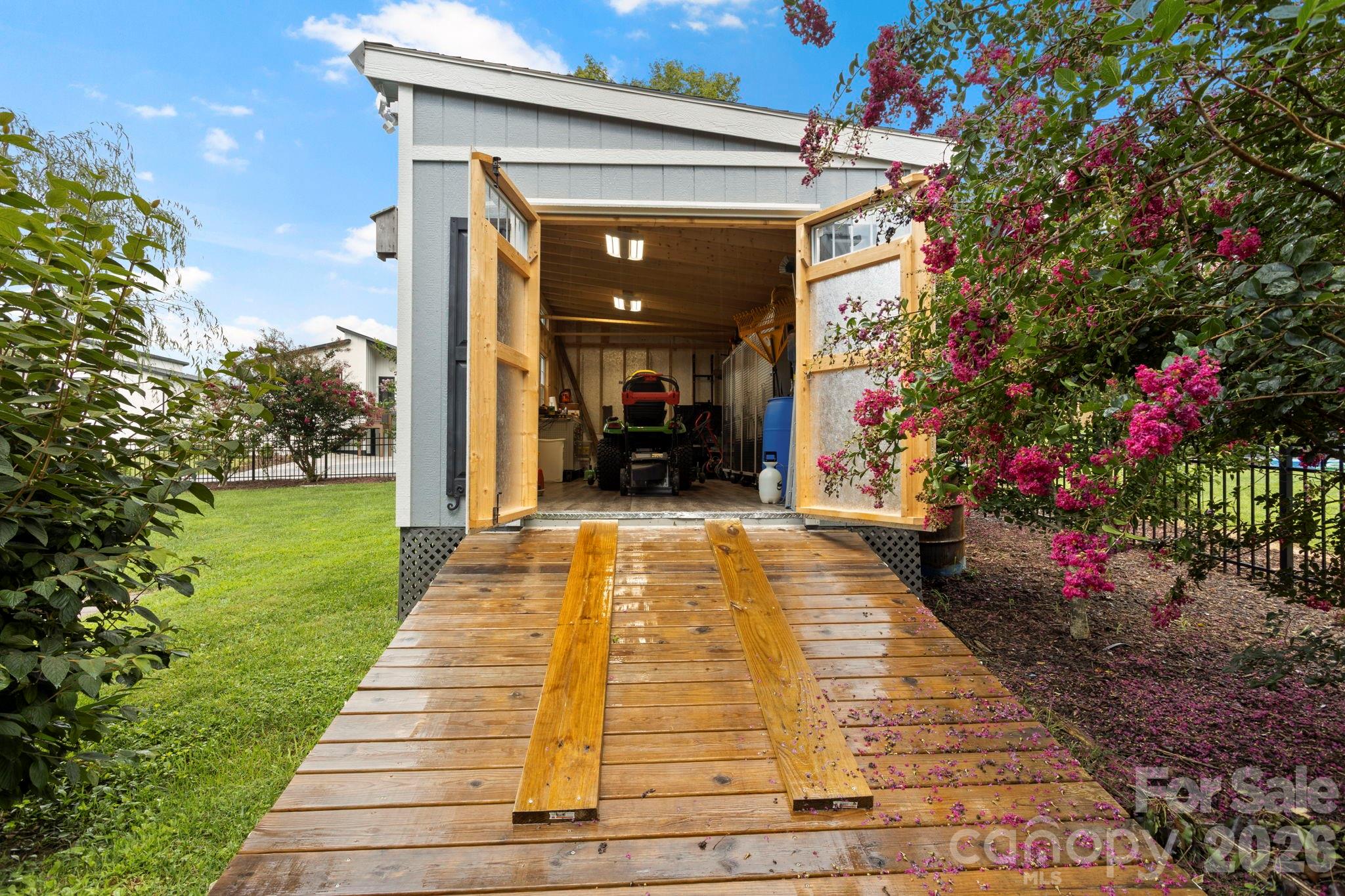 231 Kimberly Ann Drive — Hendersonville