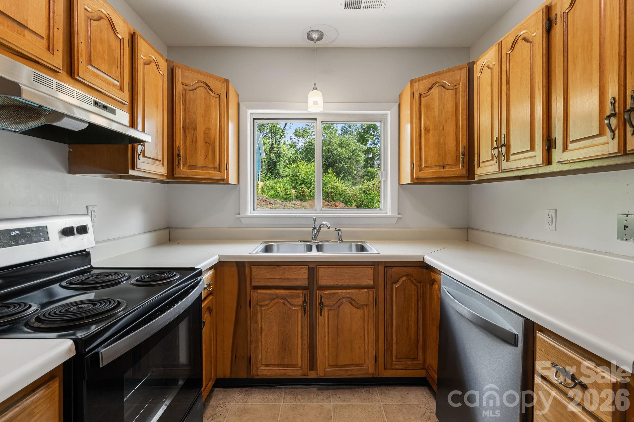 48 Carrier Street — Asheville