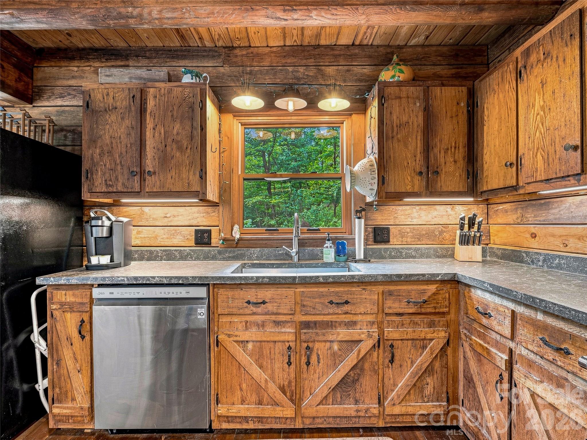 267 Trillium Lane — Burnsville