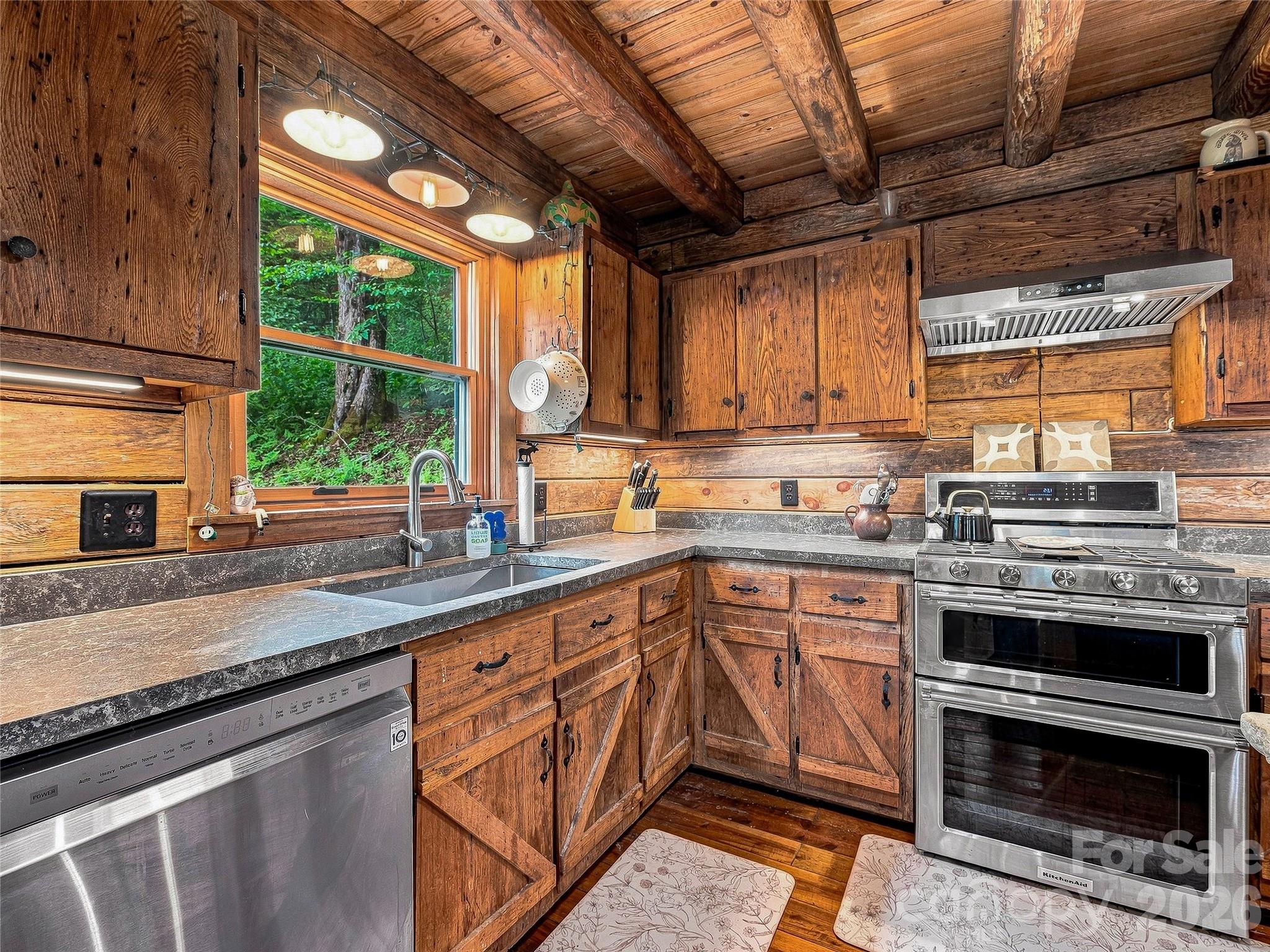 267 Trillium Lane — Burnsville