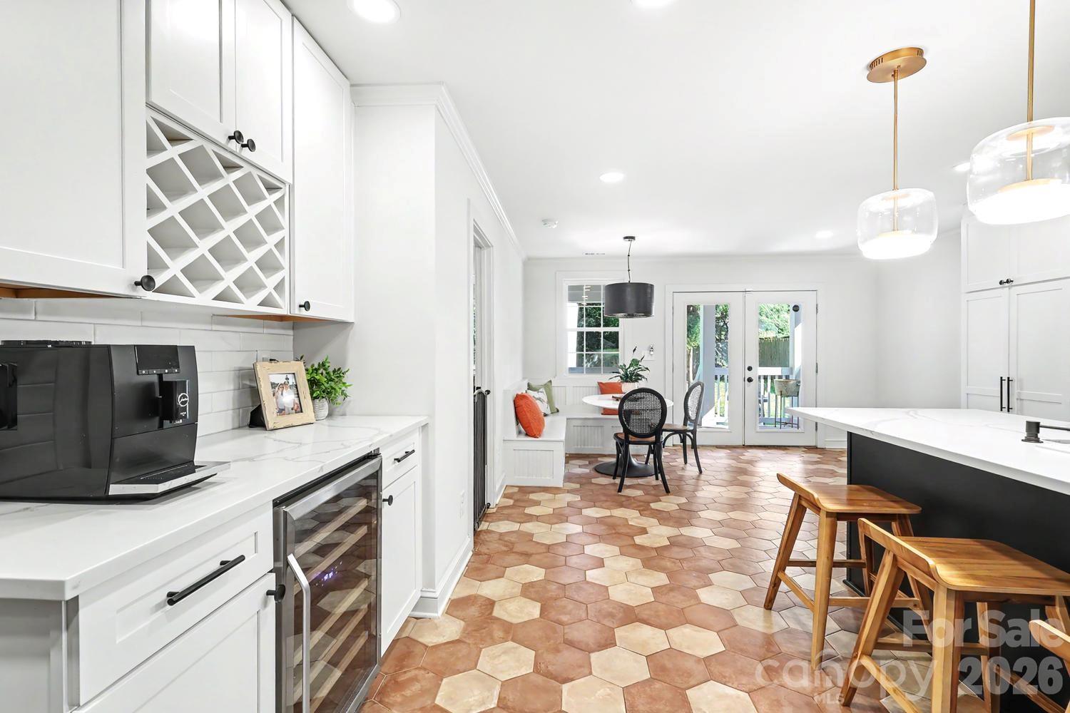 1333 Cortland Road E — Charlotte