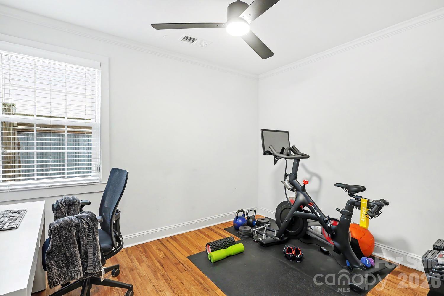 1333 Cortland Road E — Charlotte