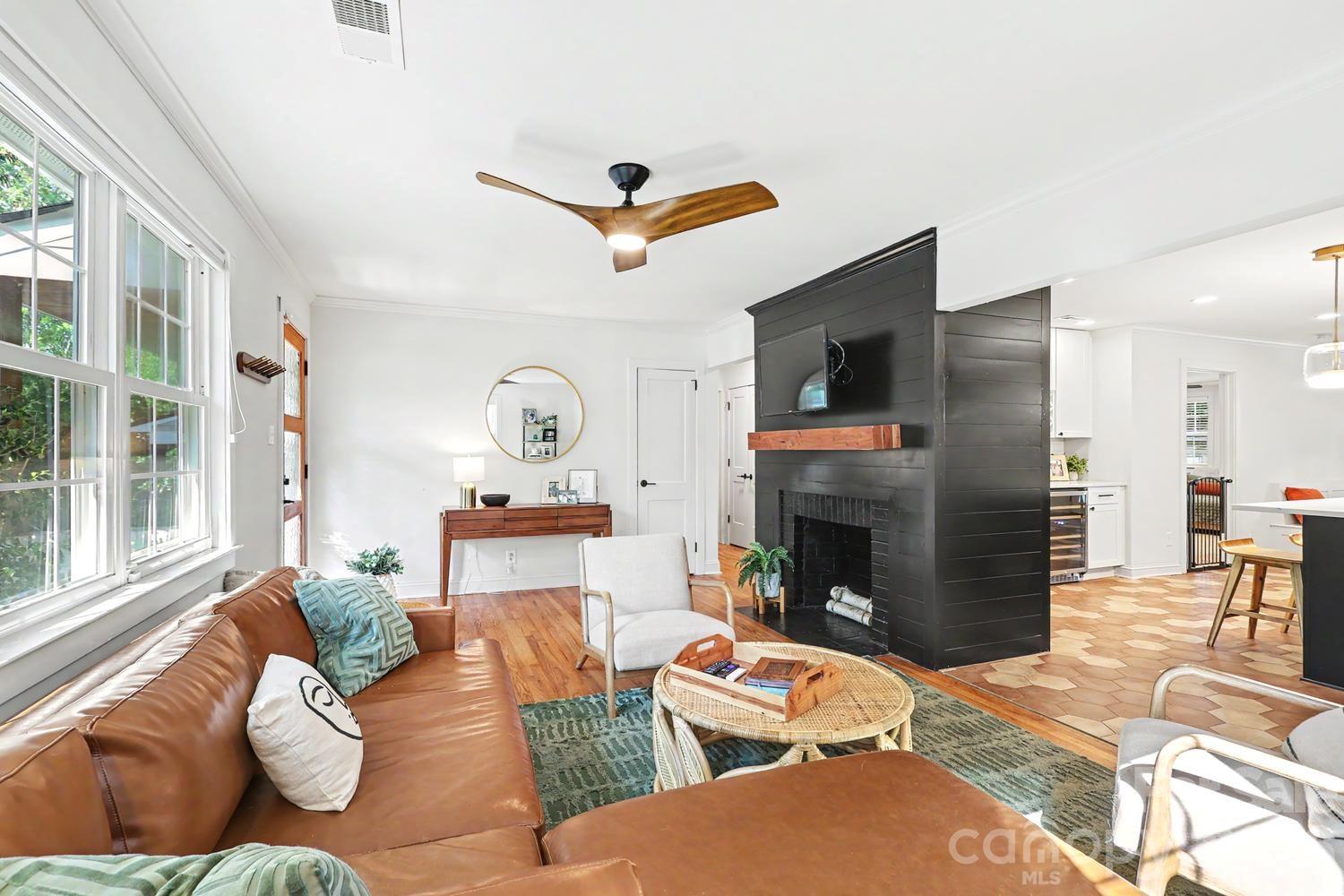 1333 Cortland Road E — Charlotte