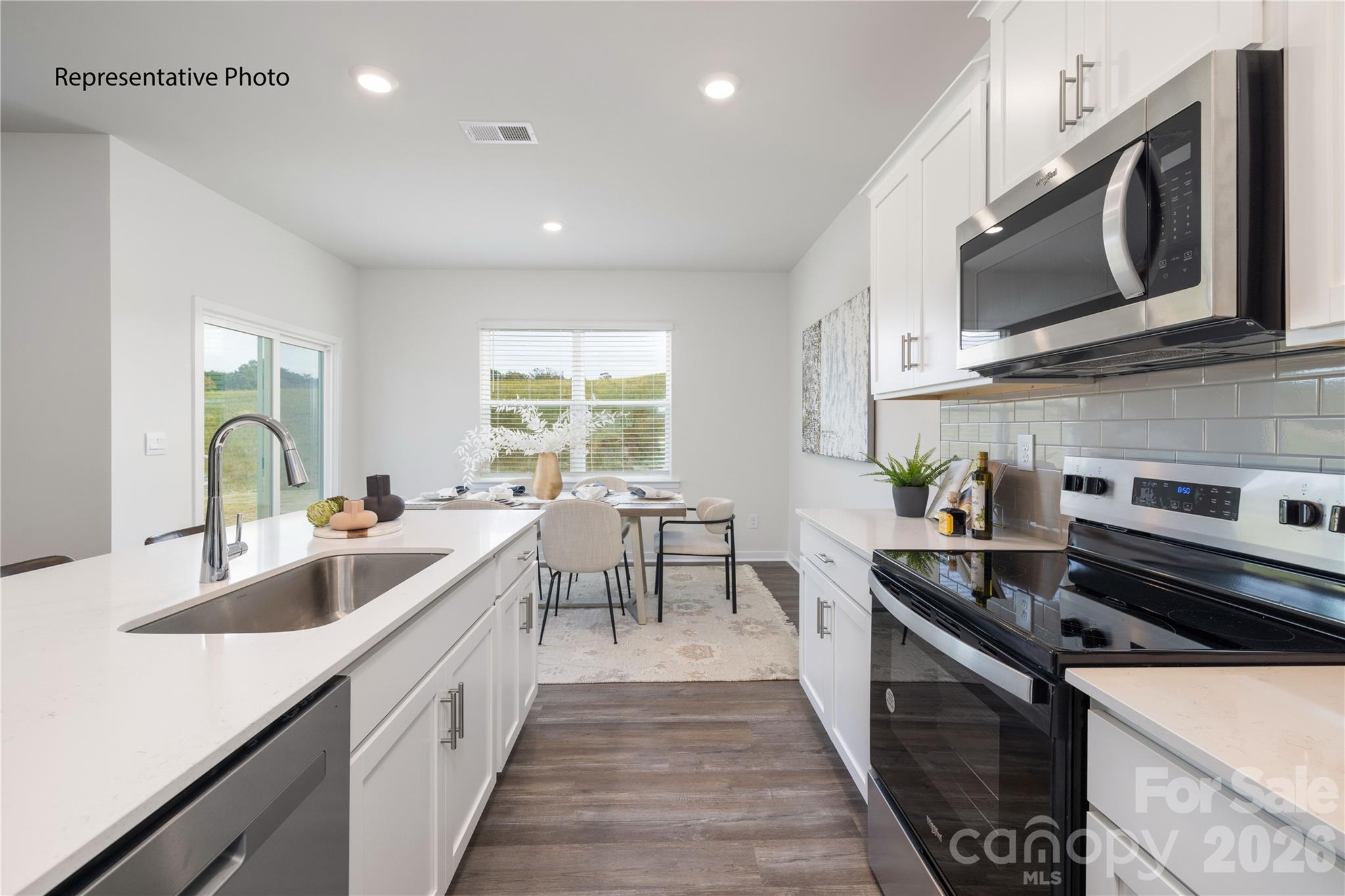 2117 10th Street SE — Hickory