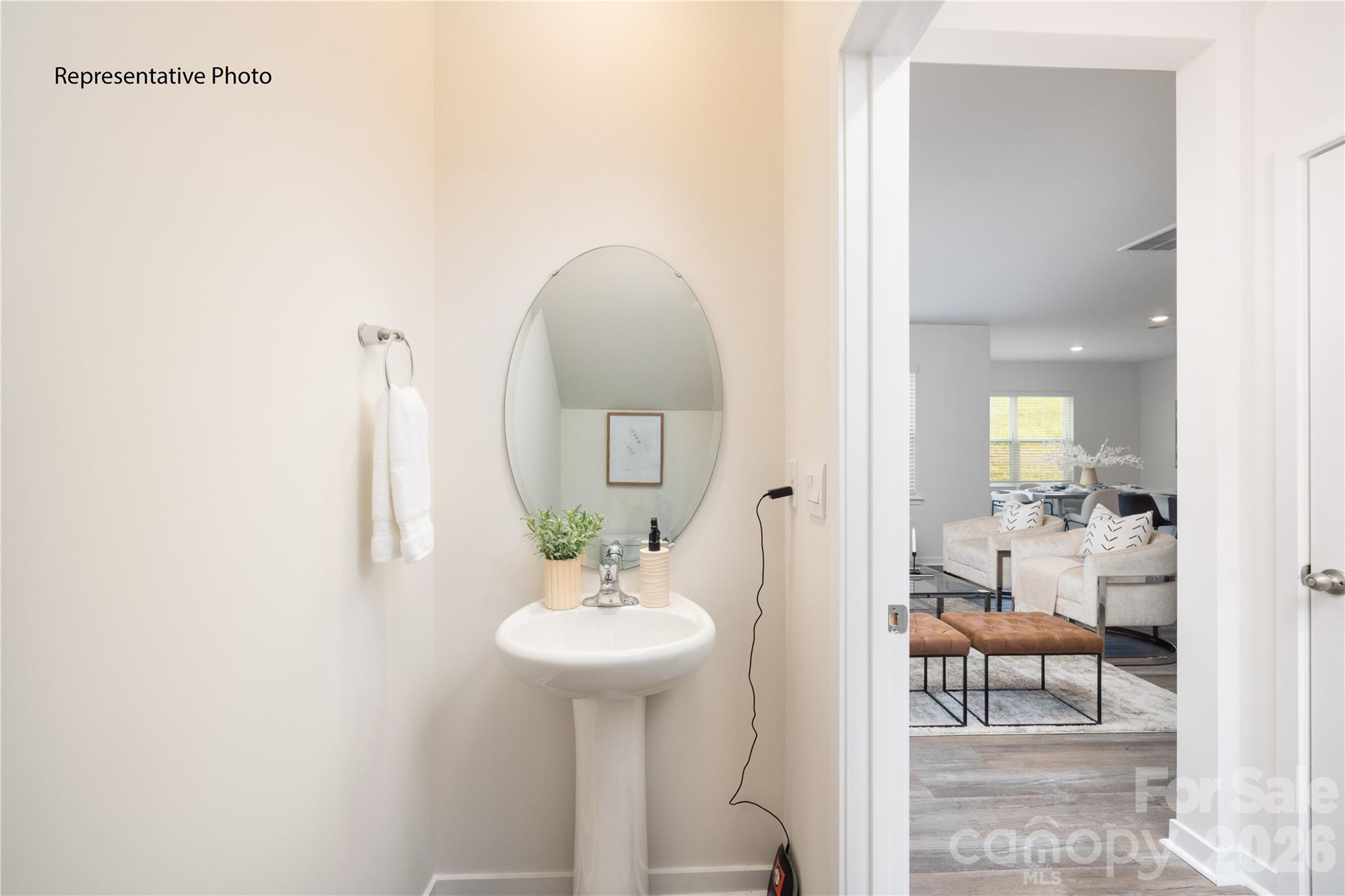 2117 10th Street SE — Hickory
