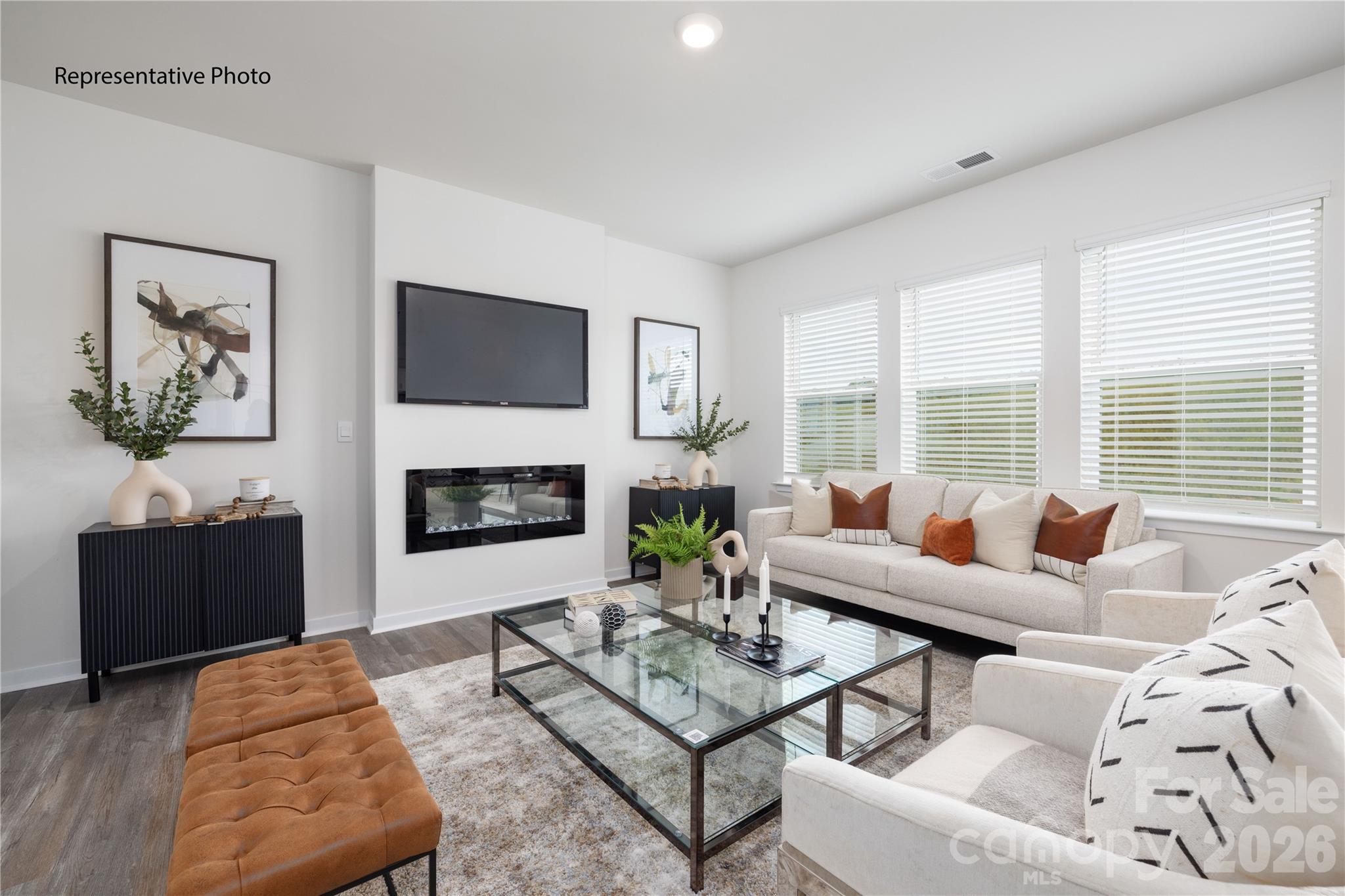2117 10th Street SE — Hickory