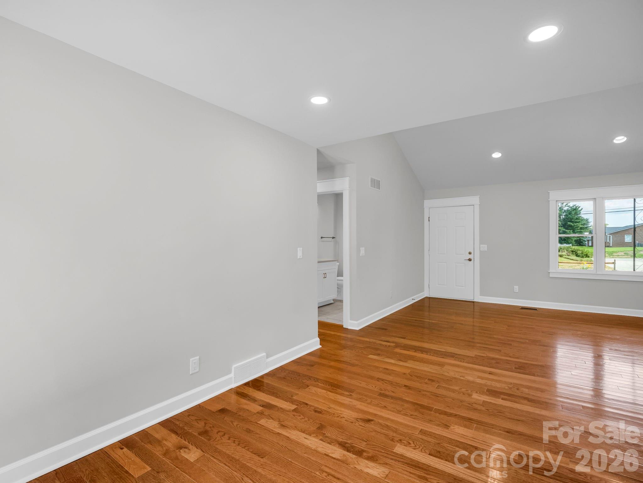 24 Verbena Way #5 — Flat Rock