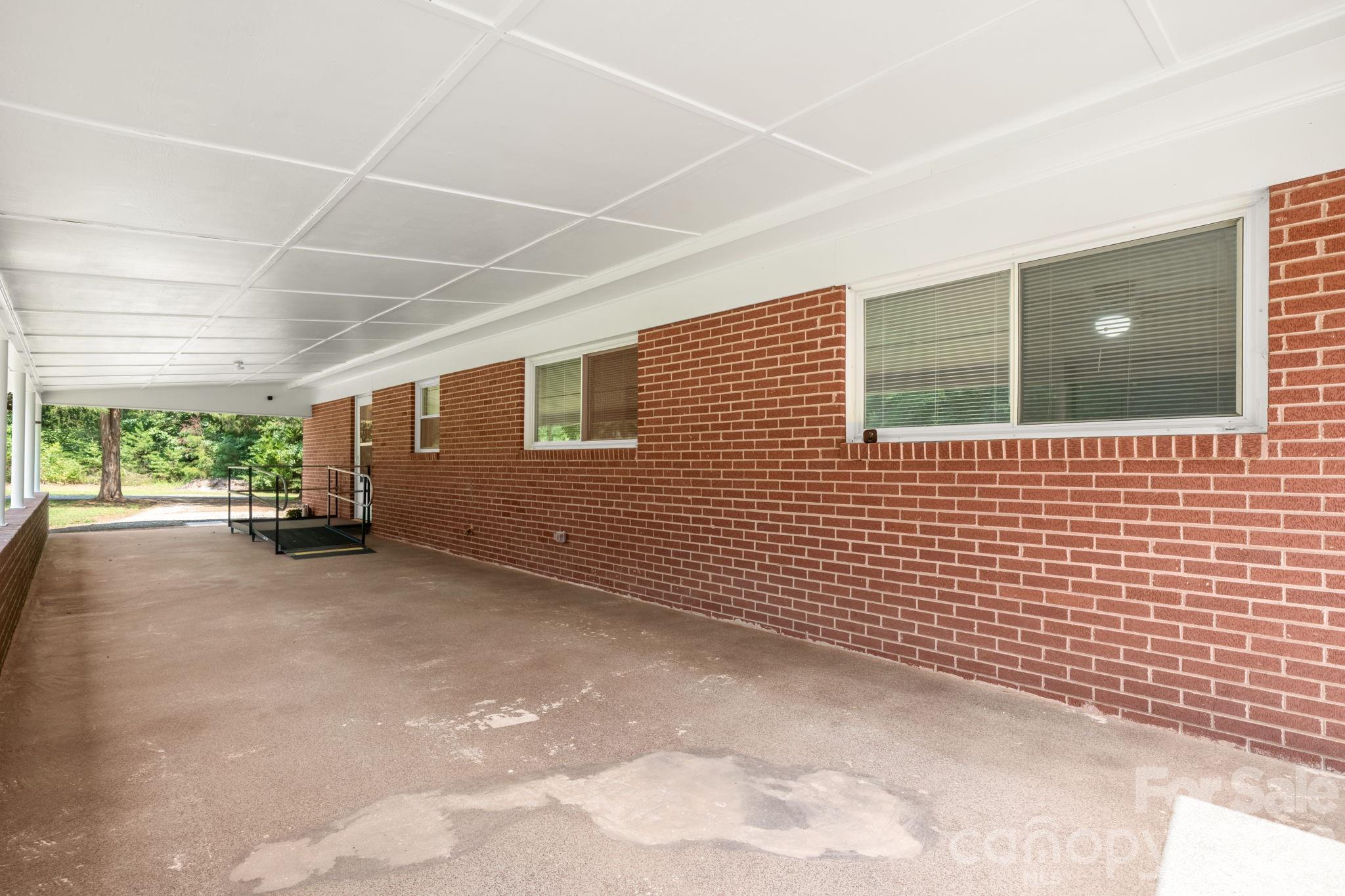 4370 Dynasty Lane — Hudson