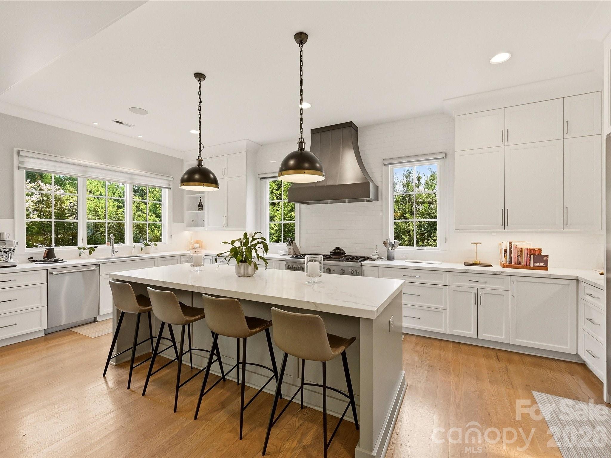 2820 Irby Drive — Charlotte