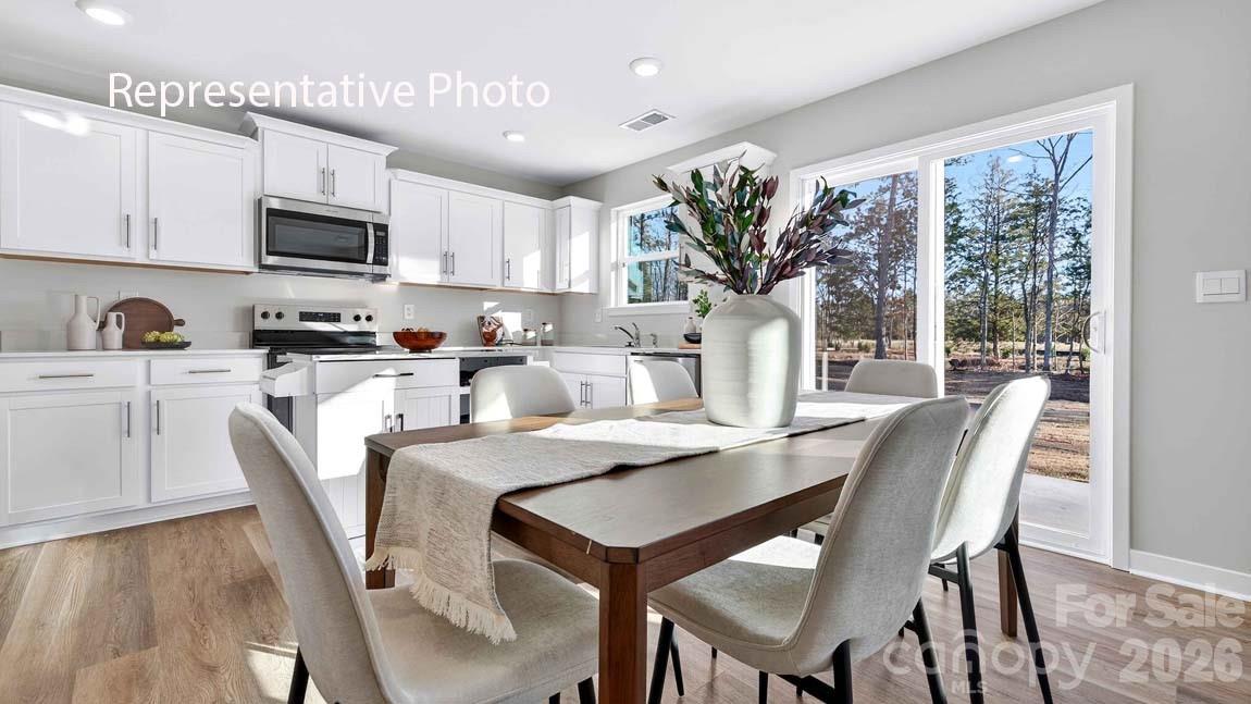 2121 10th Street SE — Hickory