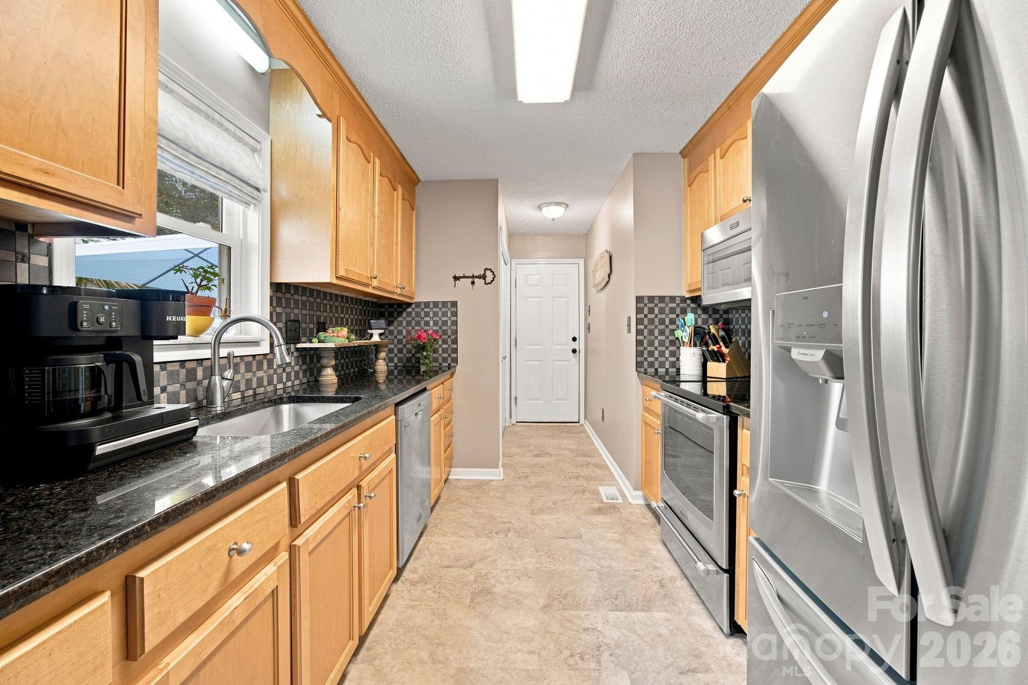359 Huffstetler Lake Road — Dallas