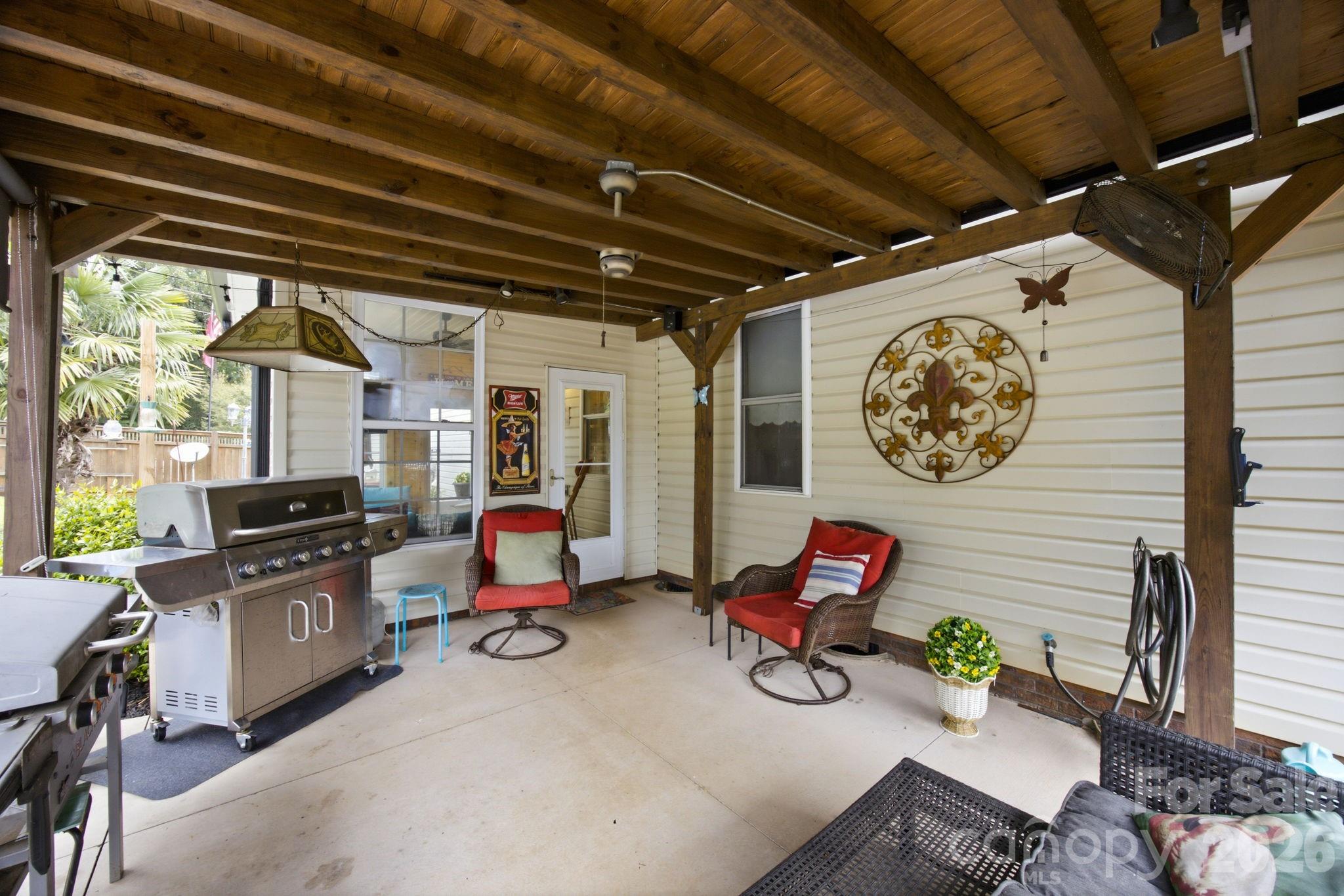 359 Huffstetler Lake Road — Dallas