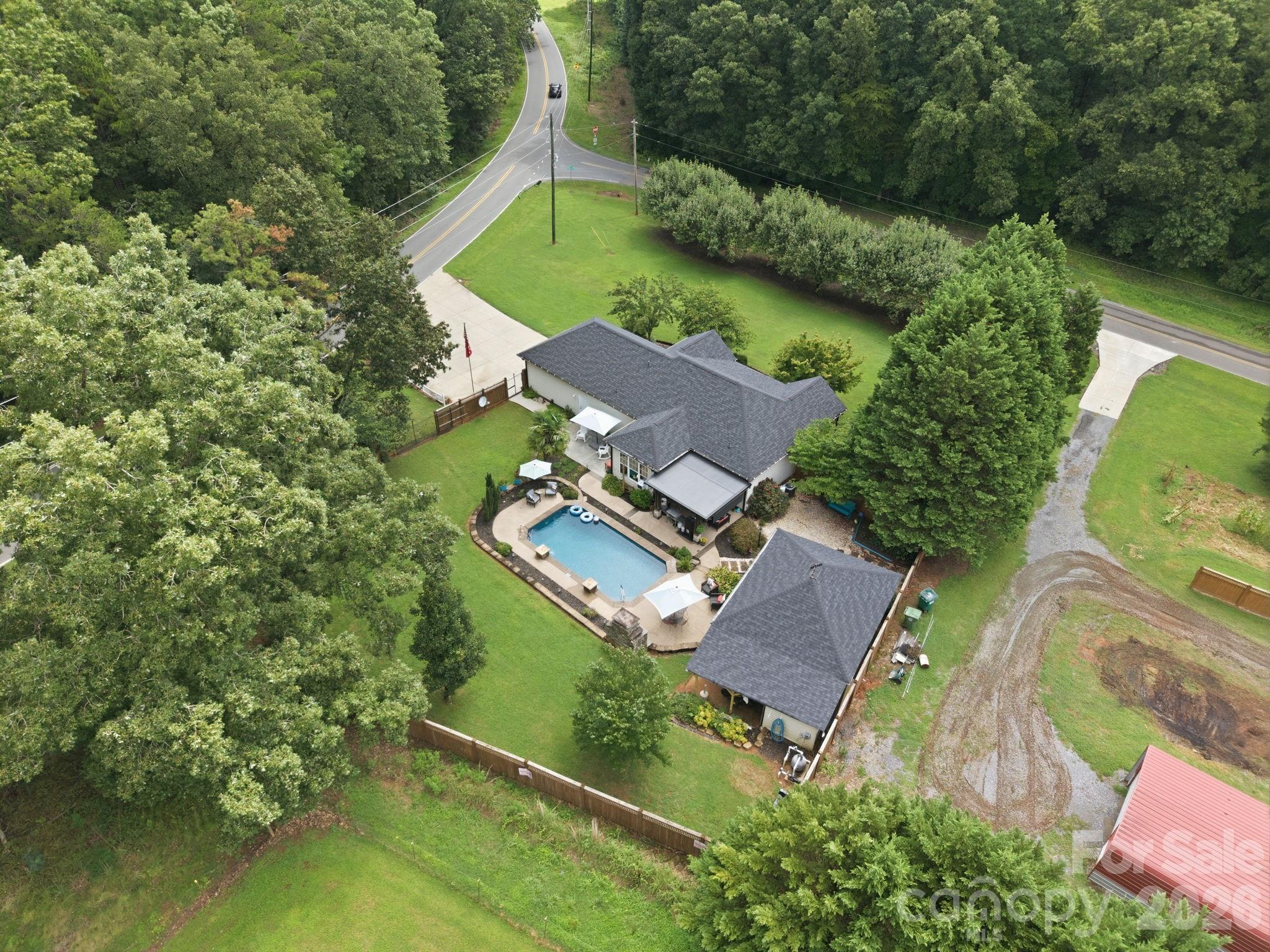 359 Huffstetler Lake Road — Dallas