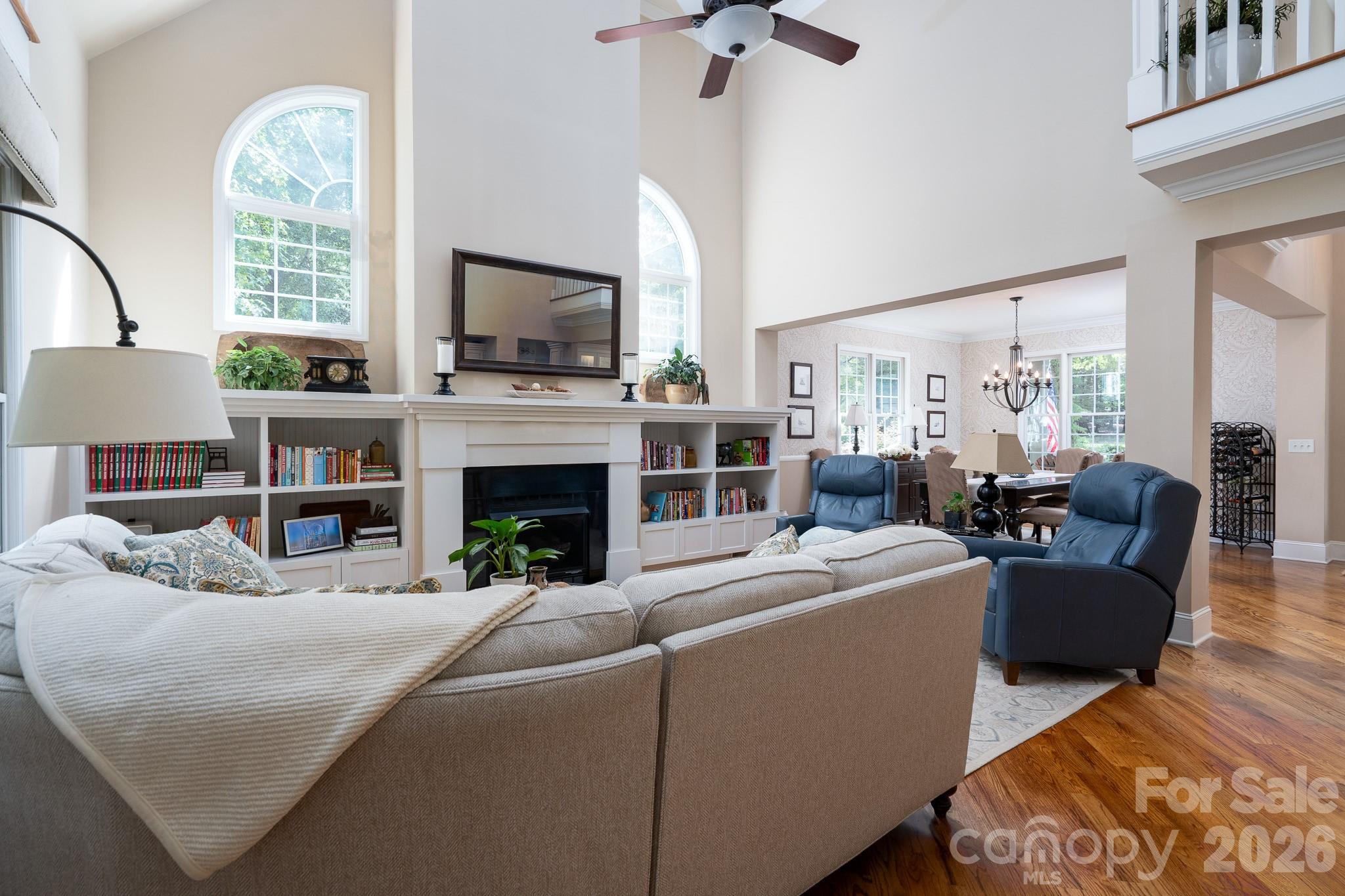 347 Millingport Lane — New London