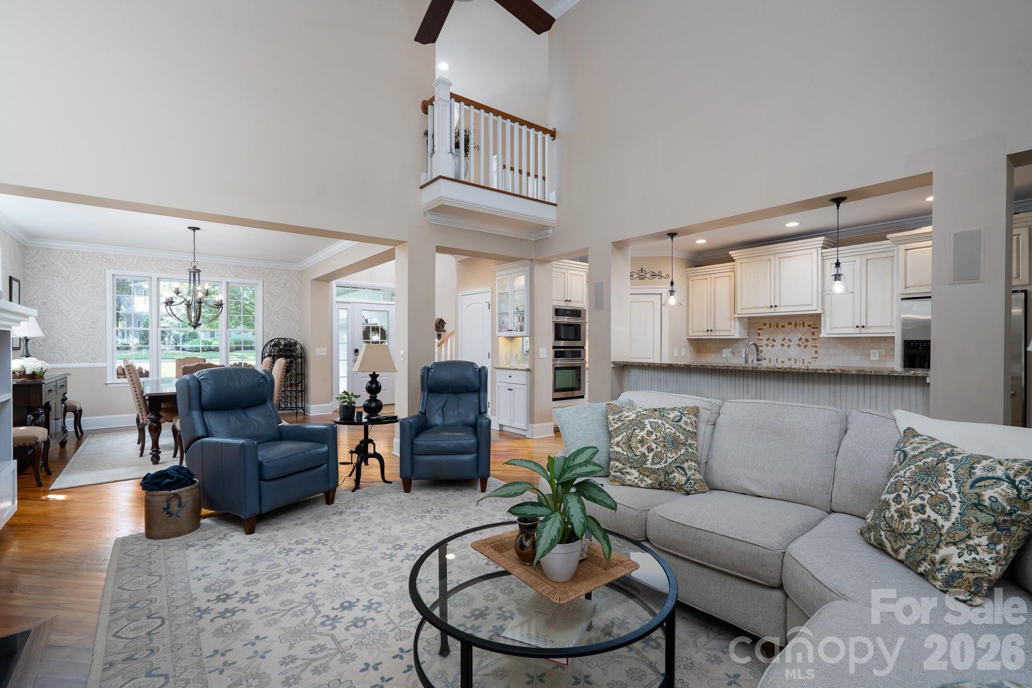 347 Millingport Lane — New London