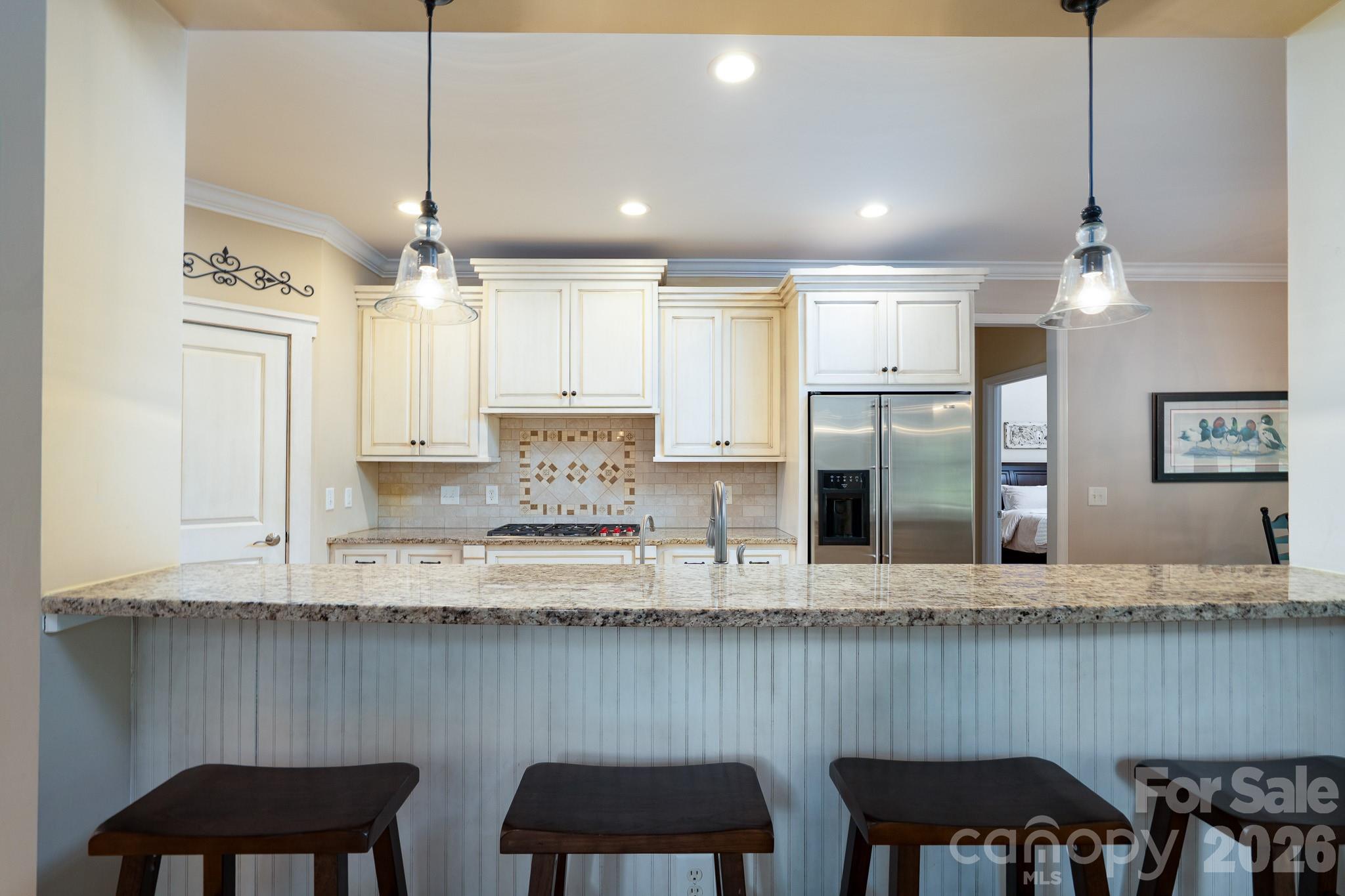 347 Millingport Lane — New London