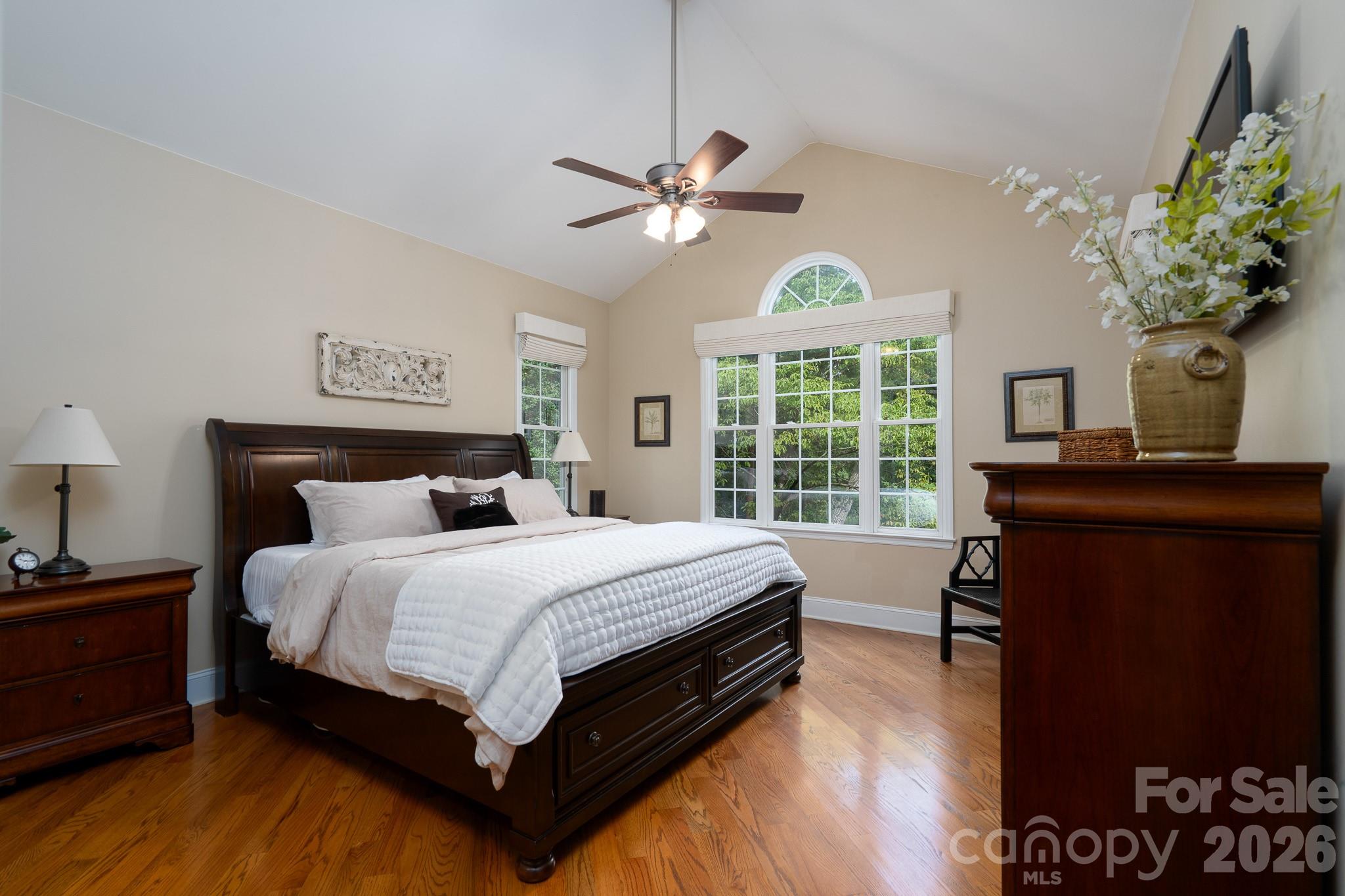 347 Millingport Lane — New London