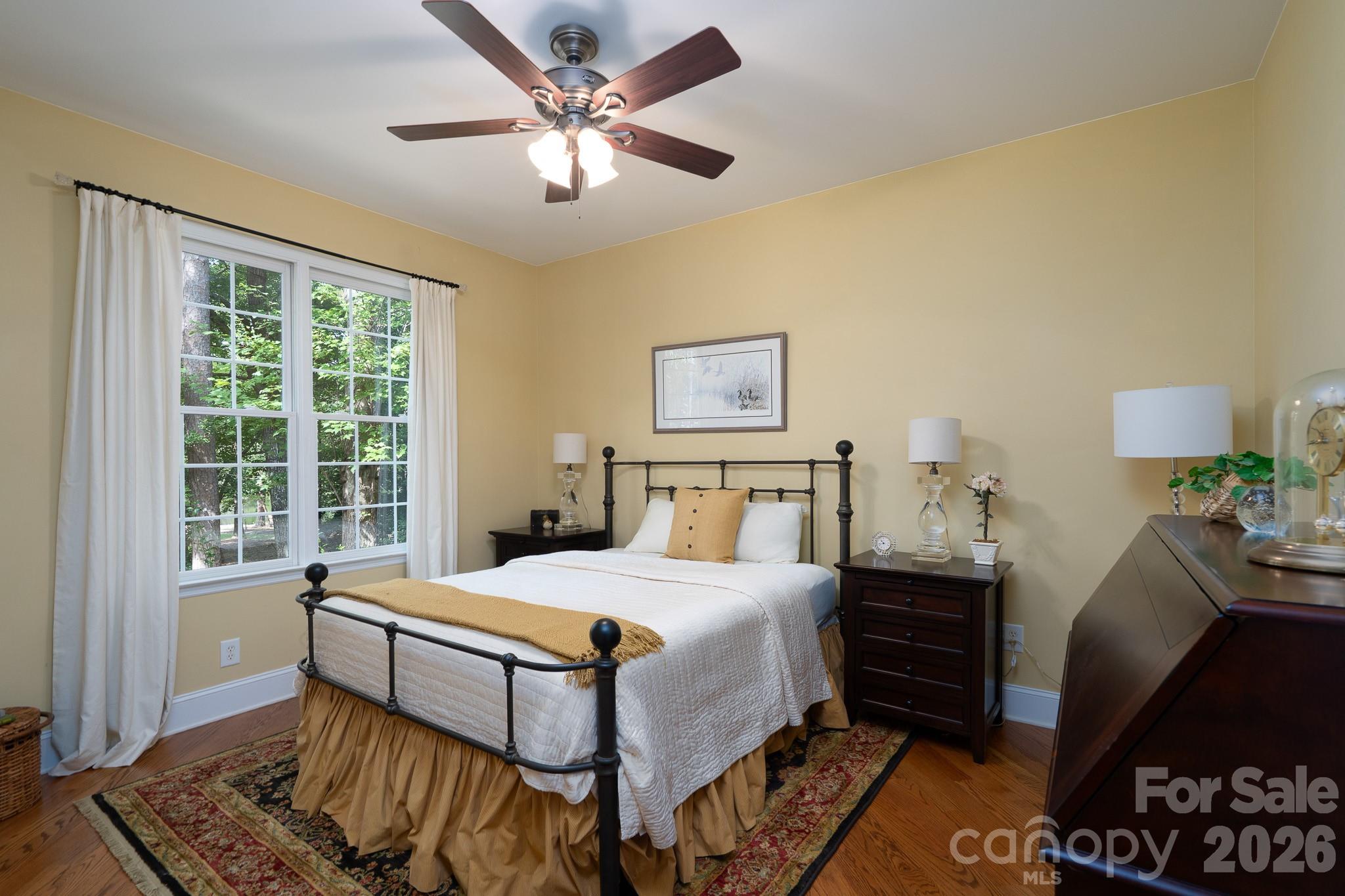 347 Millingport Lane — New London
