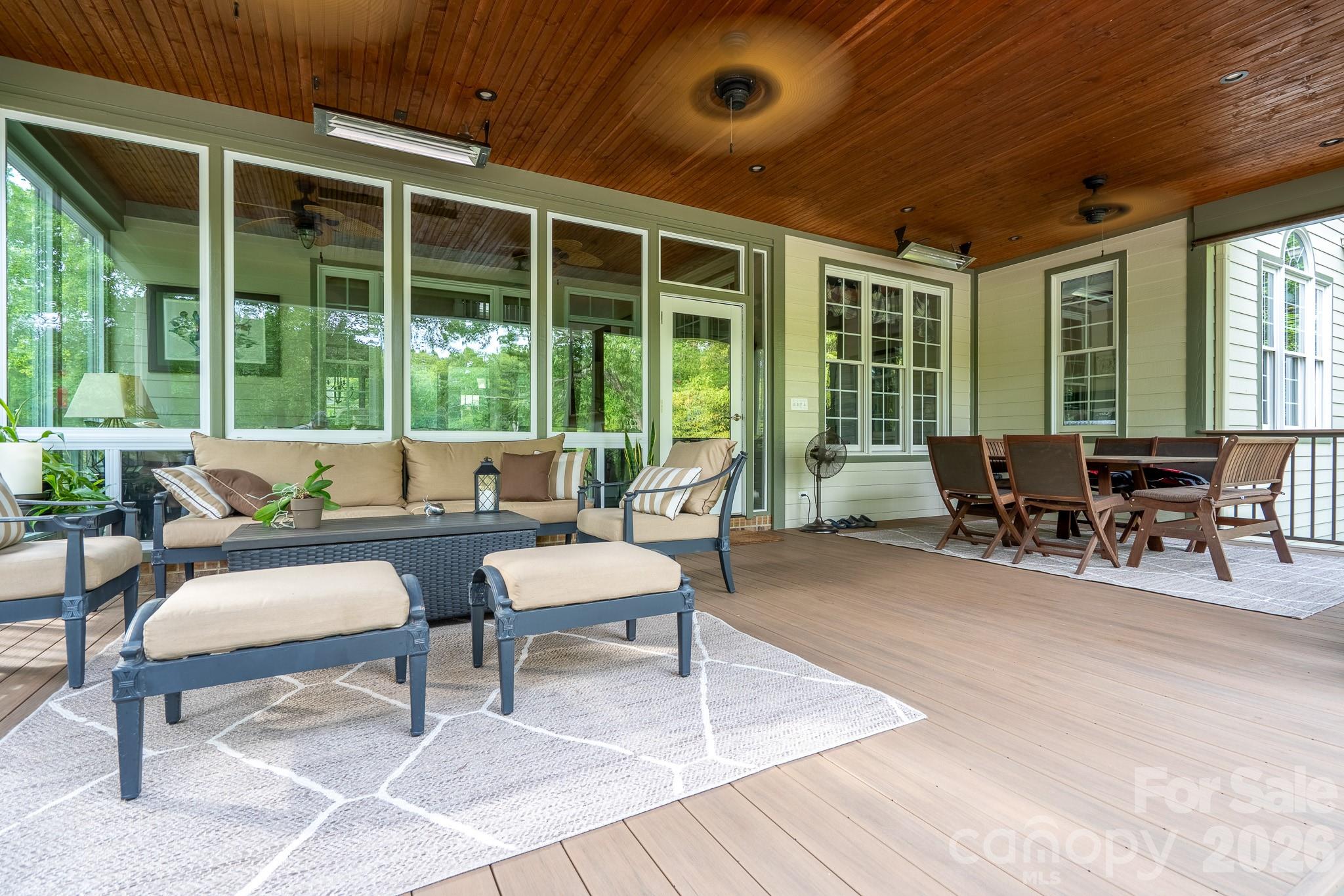 347 Millingport Lane — New London