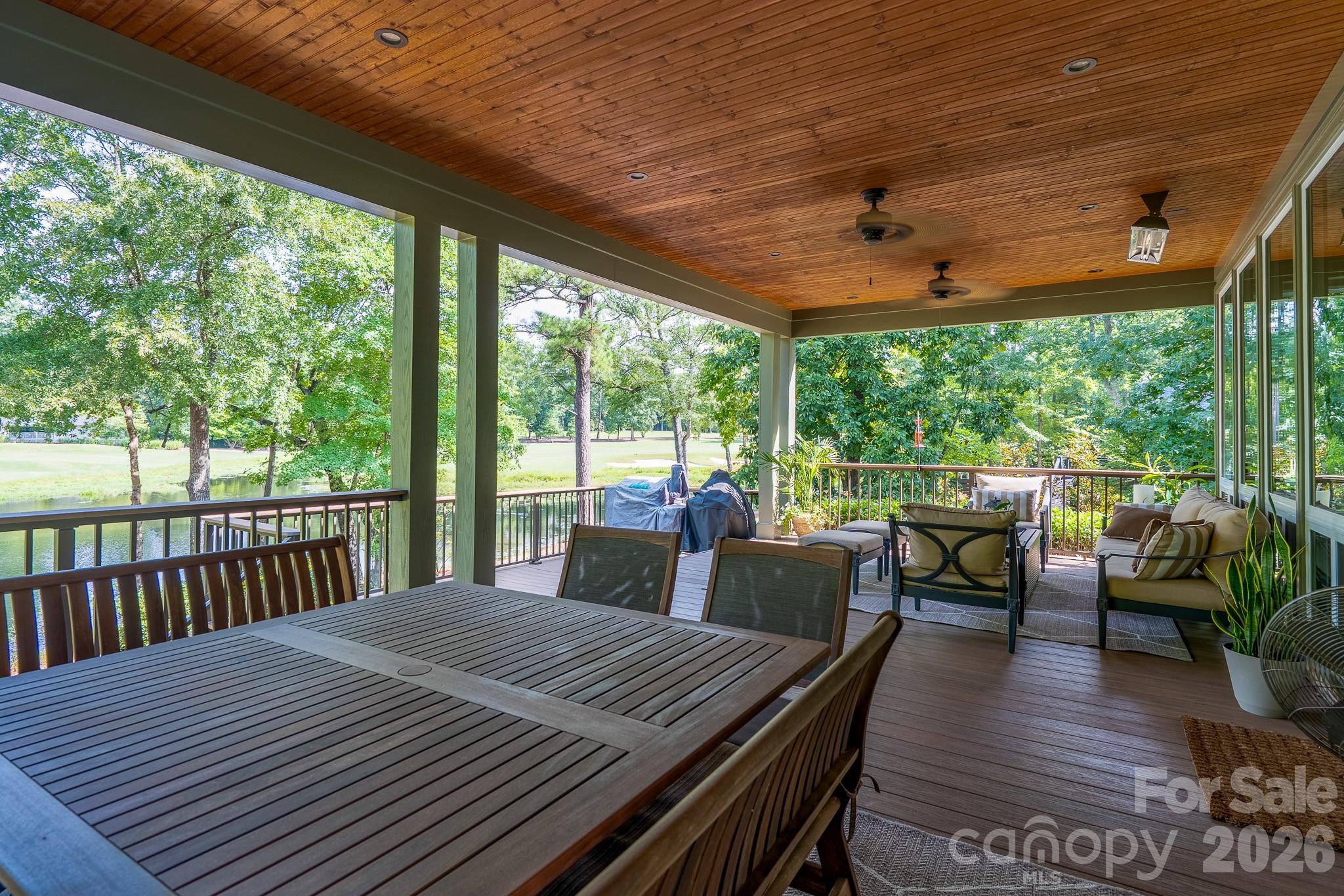 347 Millingport Lane — New London